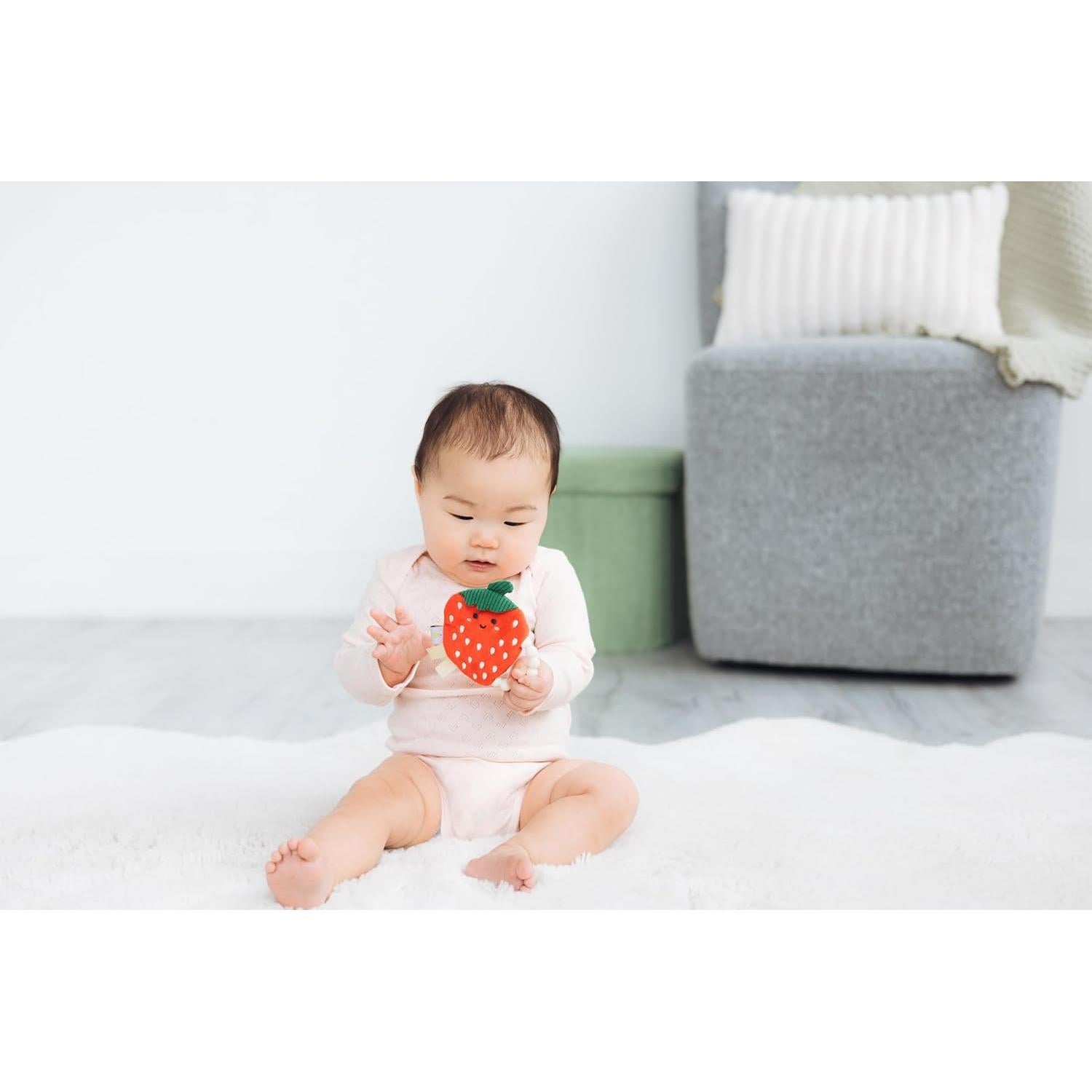 Mordedor de Fresa Crinkle Pearhead para Bebés 0m+, Silicona BPA Free