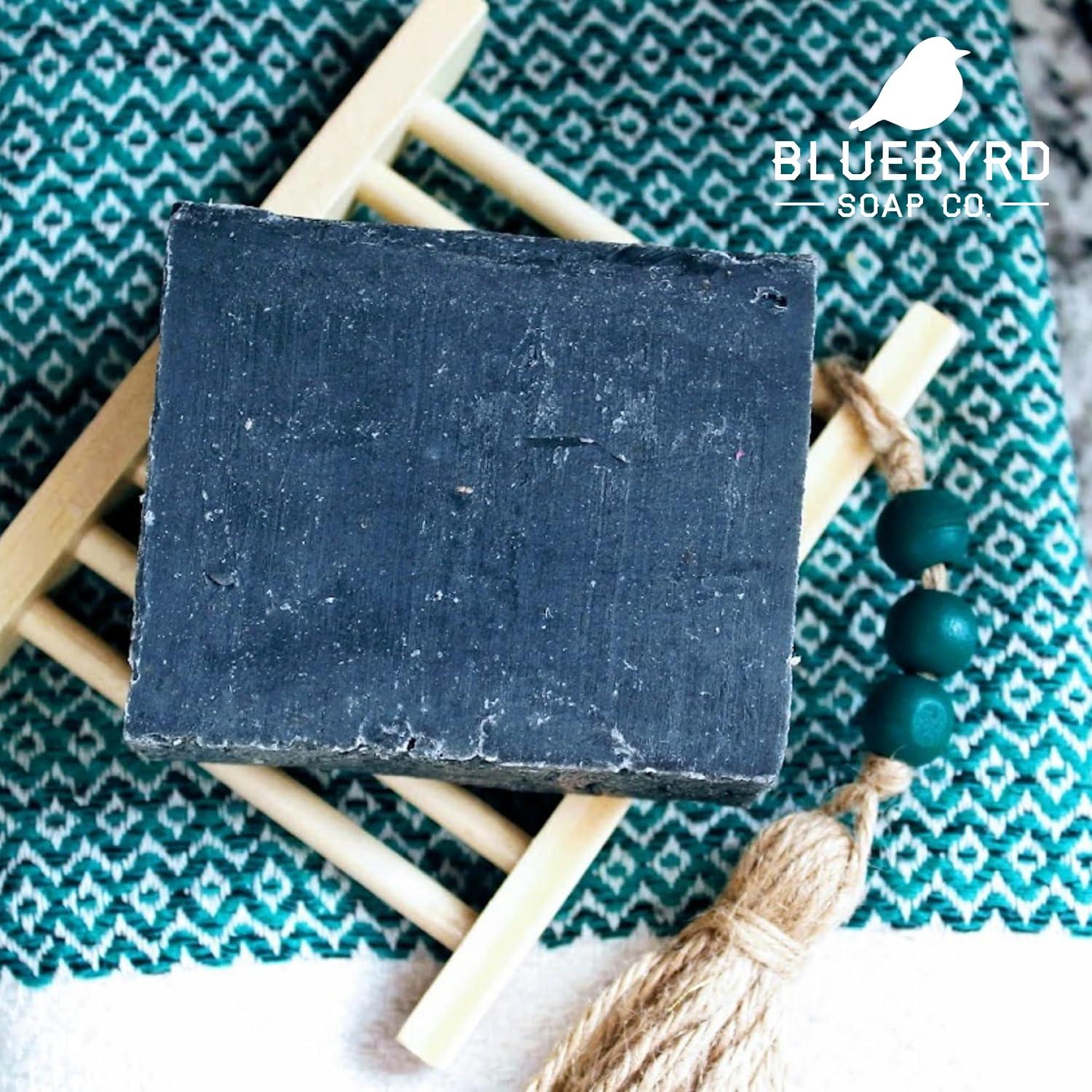 Jabón de Leche de Cabra Bluebyrd con Carbón Activado y Aloe Vera