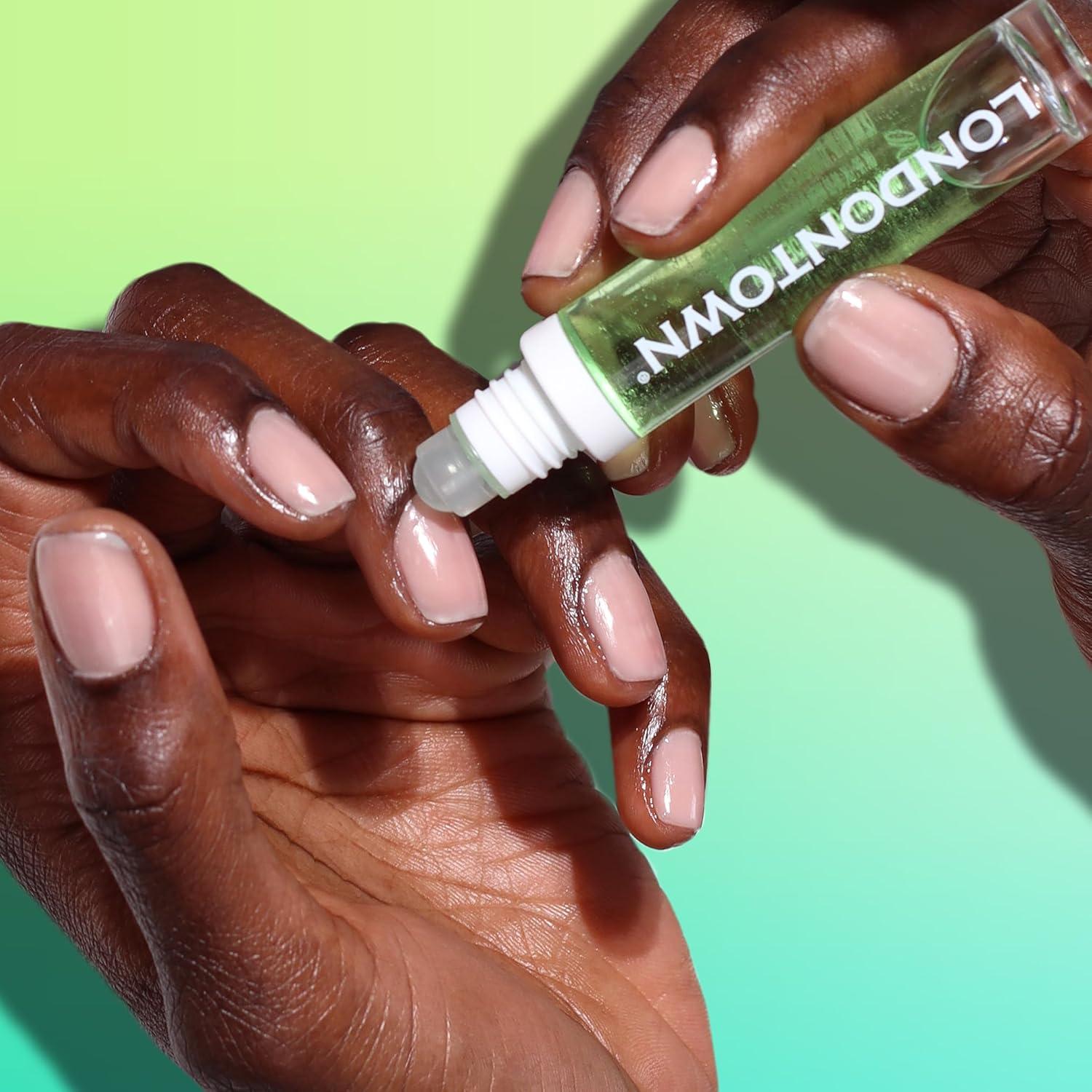 Aceite para Cutículas LONDONTOWN Roll and Glow 5.9 ml Hidratante