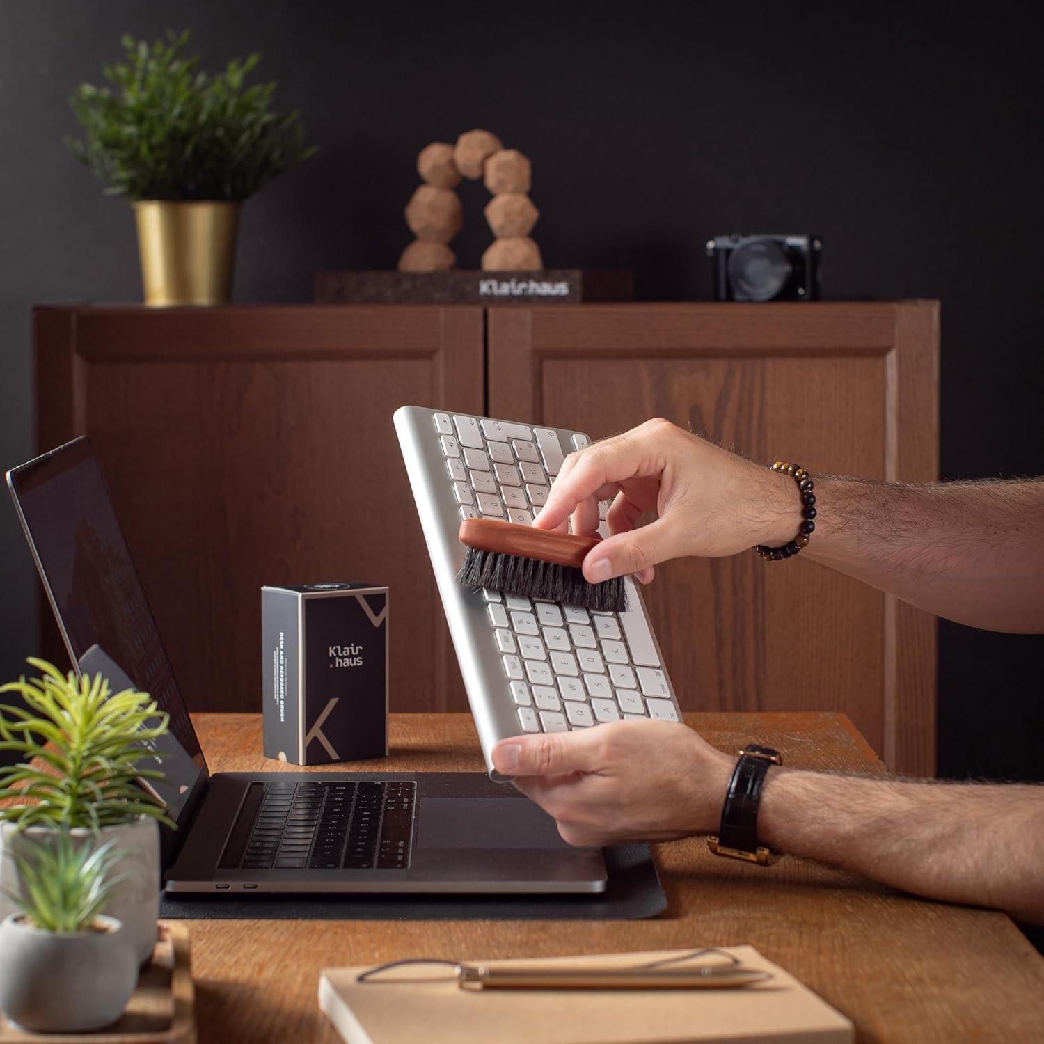 Cepillo de Limpieza KLAIRHAUS con Cerdas de Caballo - 11 cm