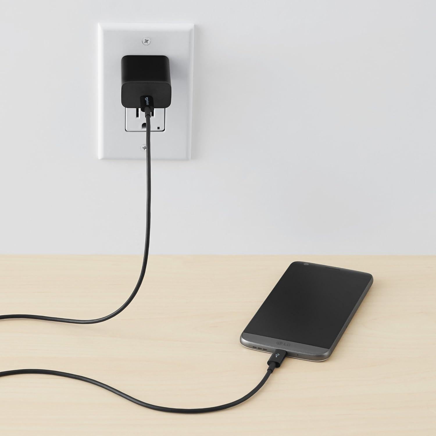 Cable de Carga Rápida USB-C a USB-C 2.0 Amazon Basics 0.9m