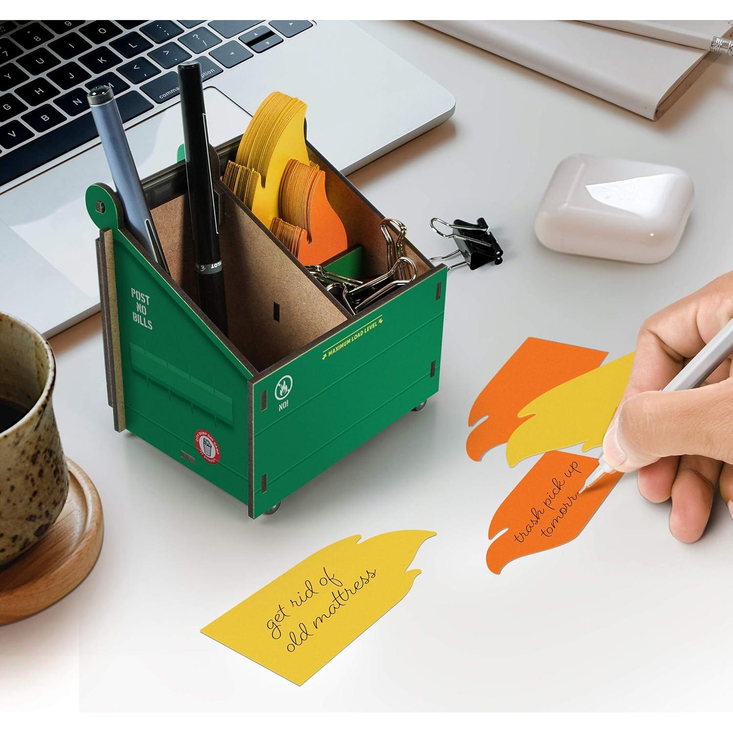 Soporte para lápices Genuine Fred Desk Dumpster con 100 notas