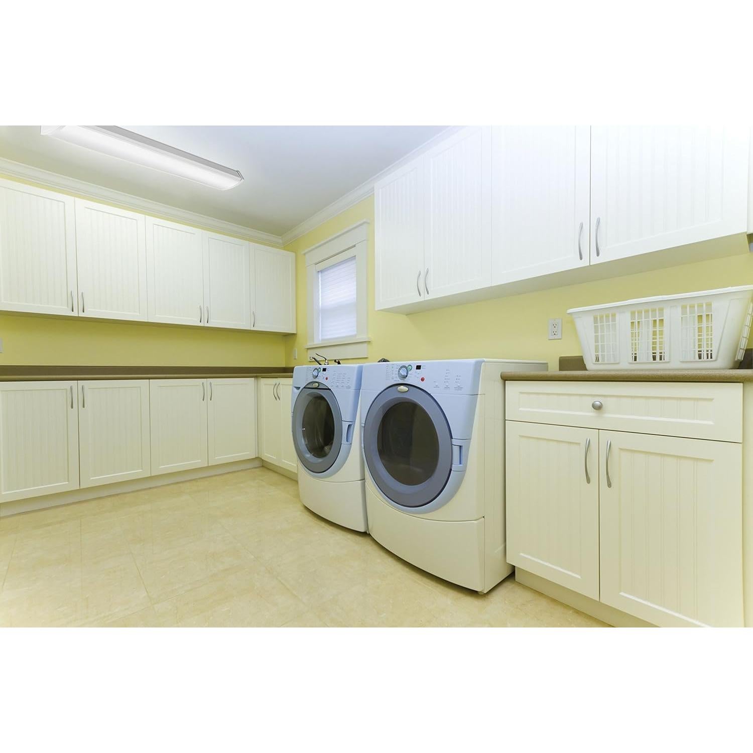 Luz LED de 120V 4 pies Lithonia Lighting 2700K Montaje Empotrado