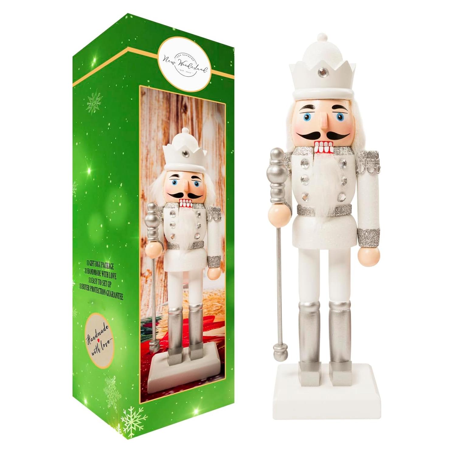 Soldado Cascanueces de Madera Tradicional 25.4 cm Plata