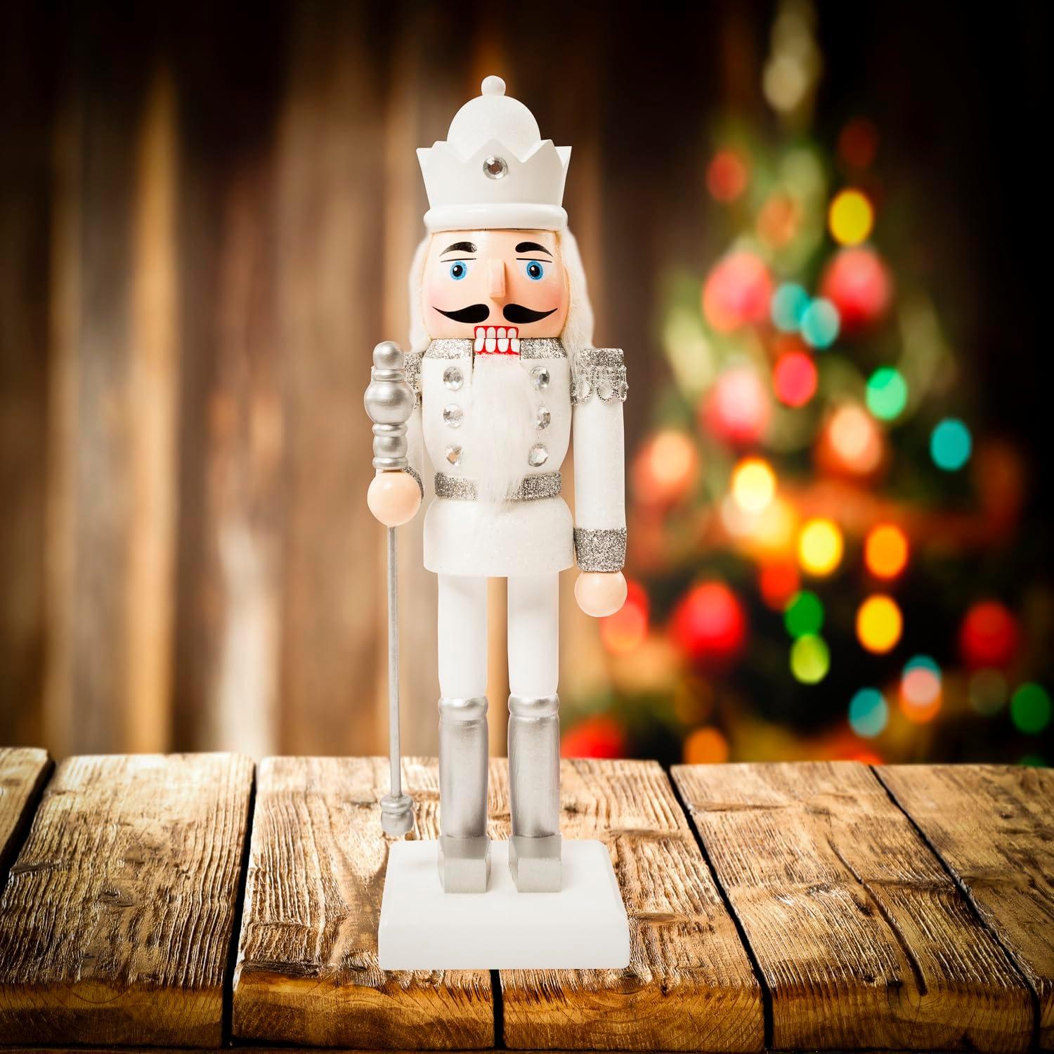 Soldado Cascanueces de Madera Tradicional 25.4 cm Plata