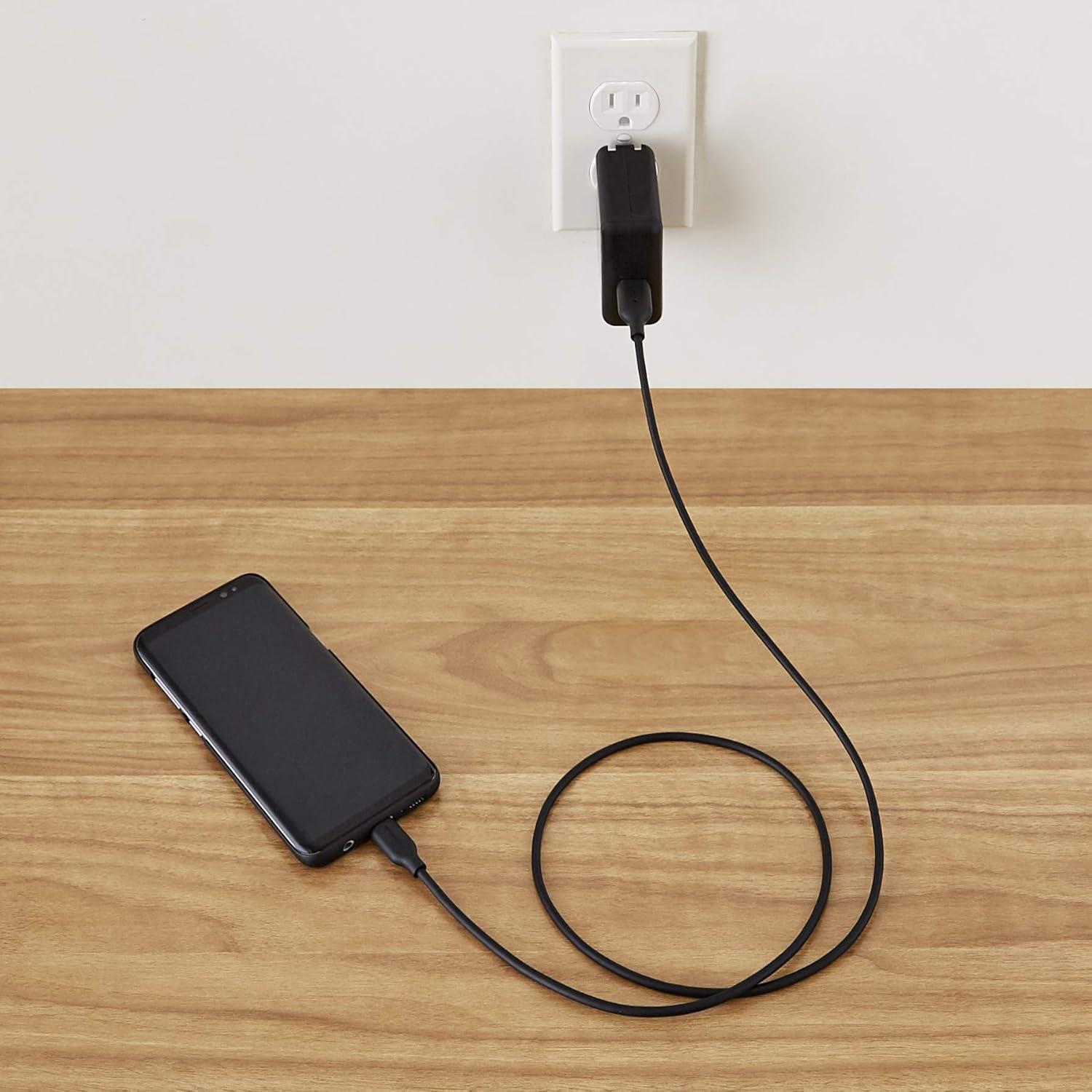 Cable de carga rápida USB-C a USB-A Amazon Basics 0.91m