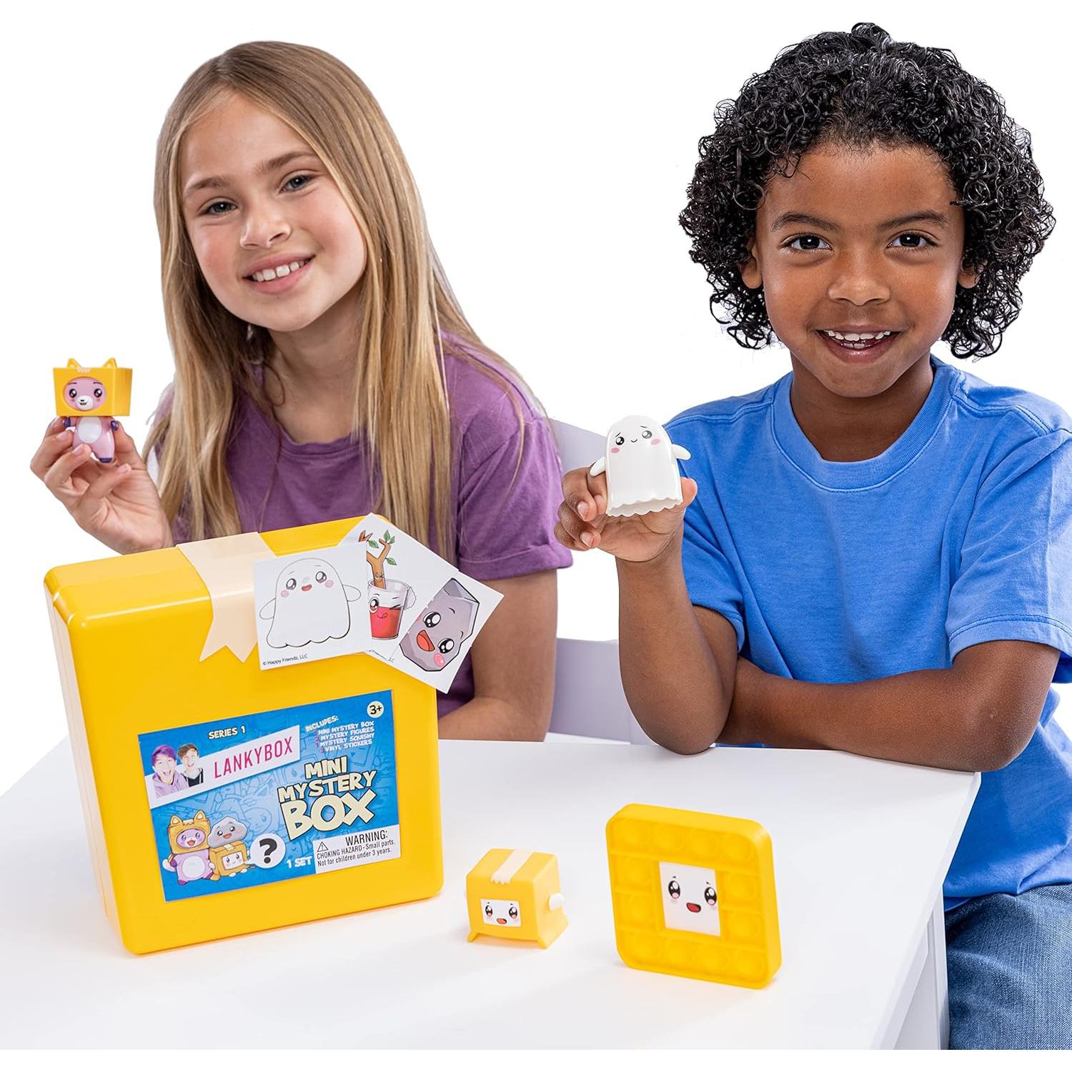 Caja Misteriosa Mini LankyBox - 2 Figuras, 1 Squishy, Pop-it y Stickers