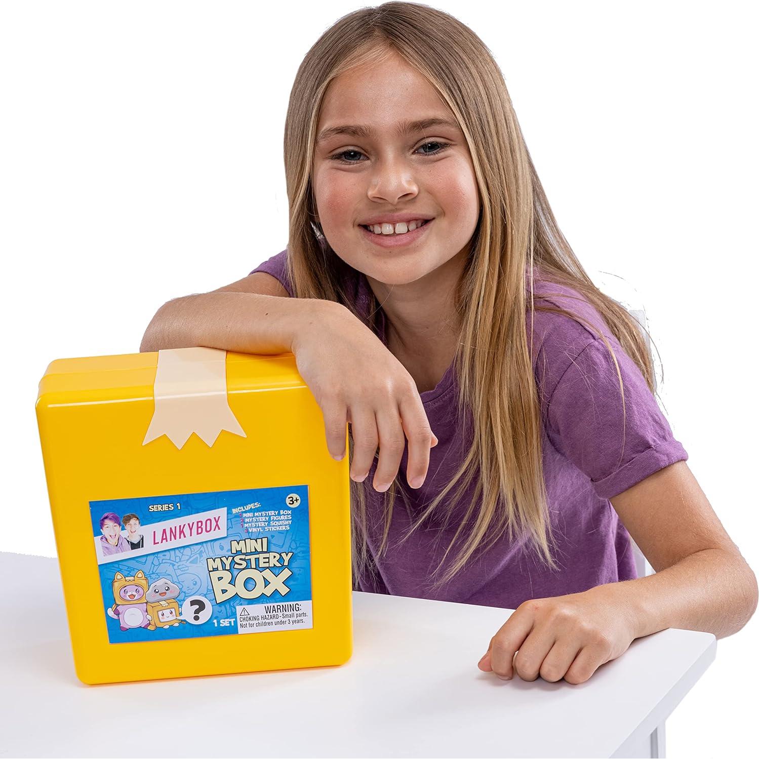 Caja Misteriosa Mini LankyBox - 2 Figuras, 1 Squishy, Pop-it y Stickers