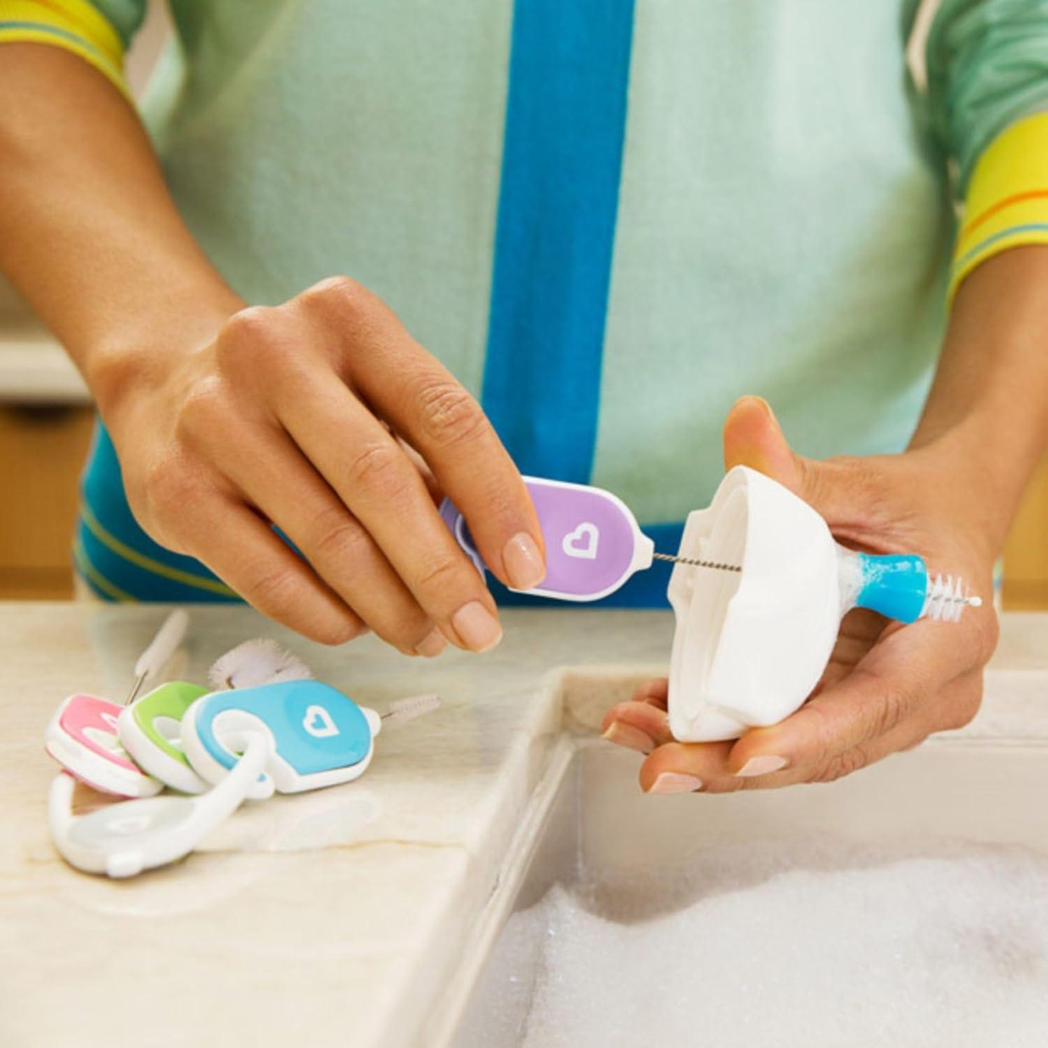 Juego de 4 cepillos de limpieza Munchkin para botellas y tazas