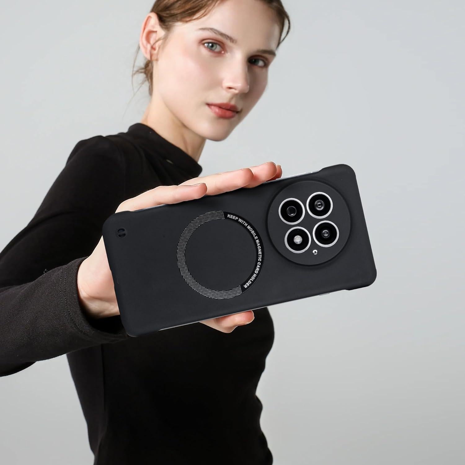 Funda Protectora OnePlus 13 QIZUN Negra Ultra-Fina Magsafe