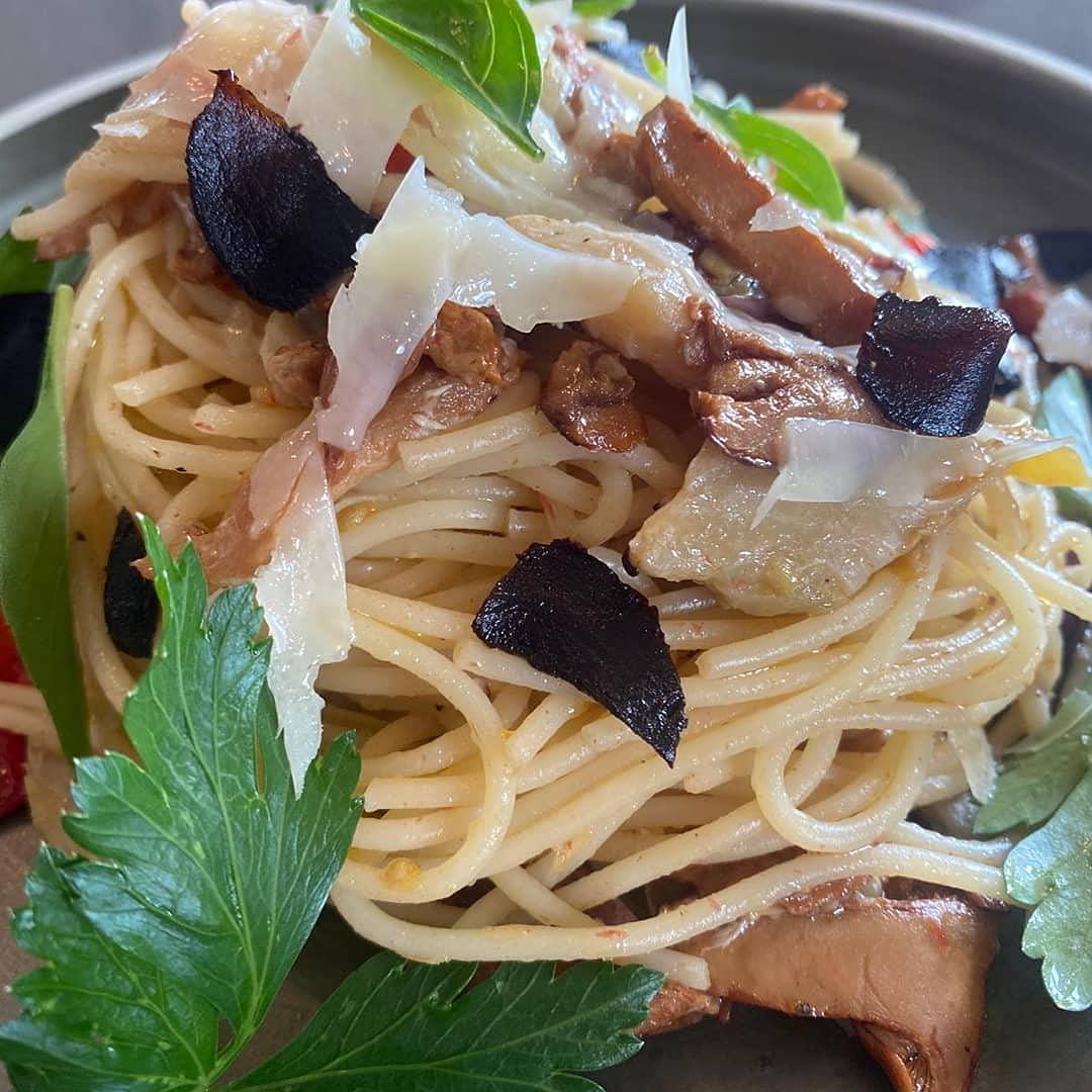 Ajo Negro Pelado Fermentado Orgnisulmte 200 g - Superalimento Gourmet