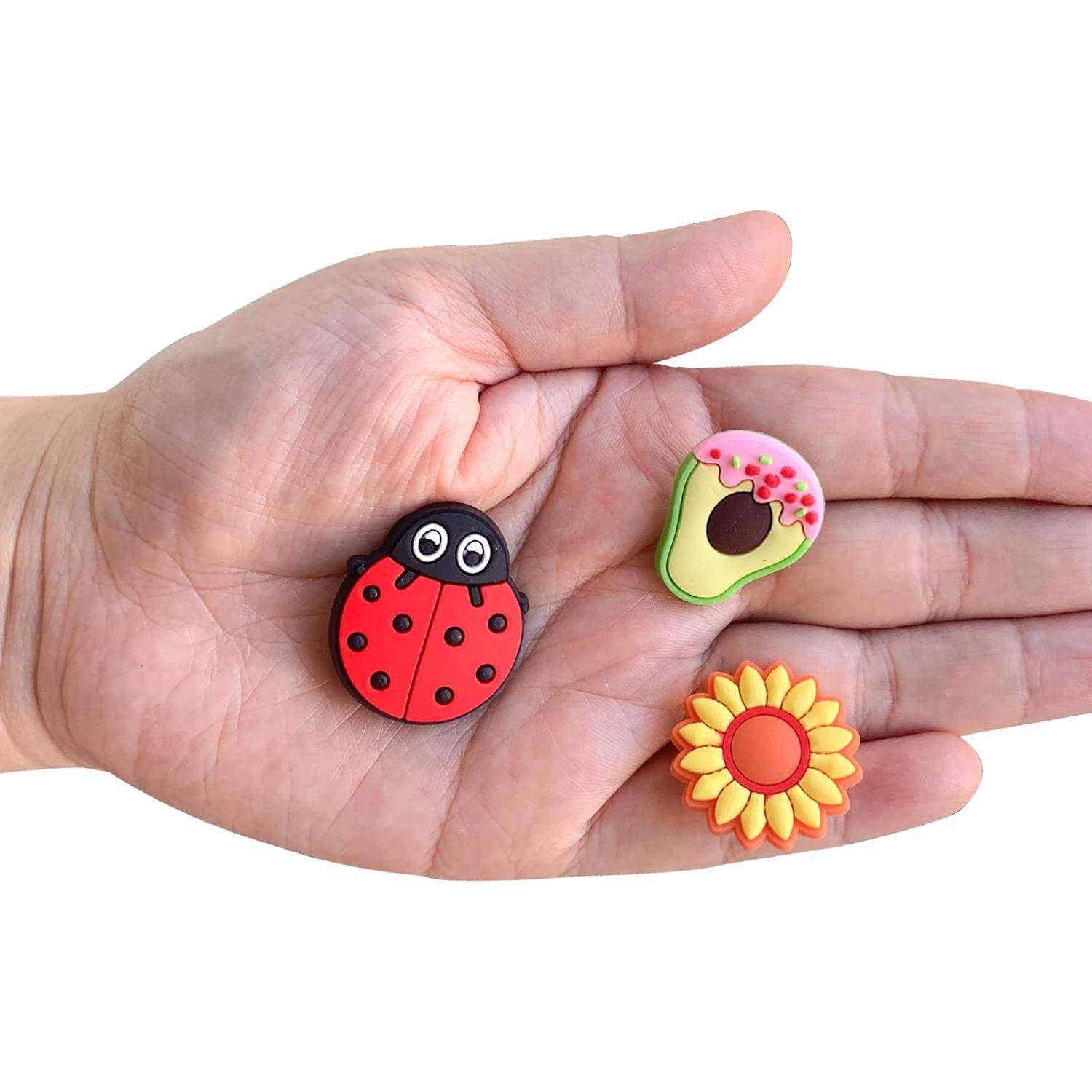 30 Piezas de Encantos para Decoración de Zapatos - Accesorios de Caricaturas