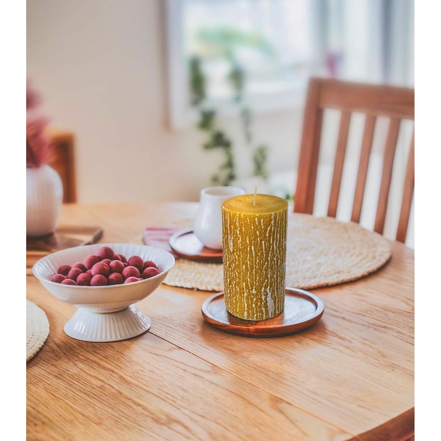 Velas de Pilar Hyoola Timberline Amarillas - Paquete de 3 - 65mm x 90mm