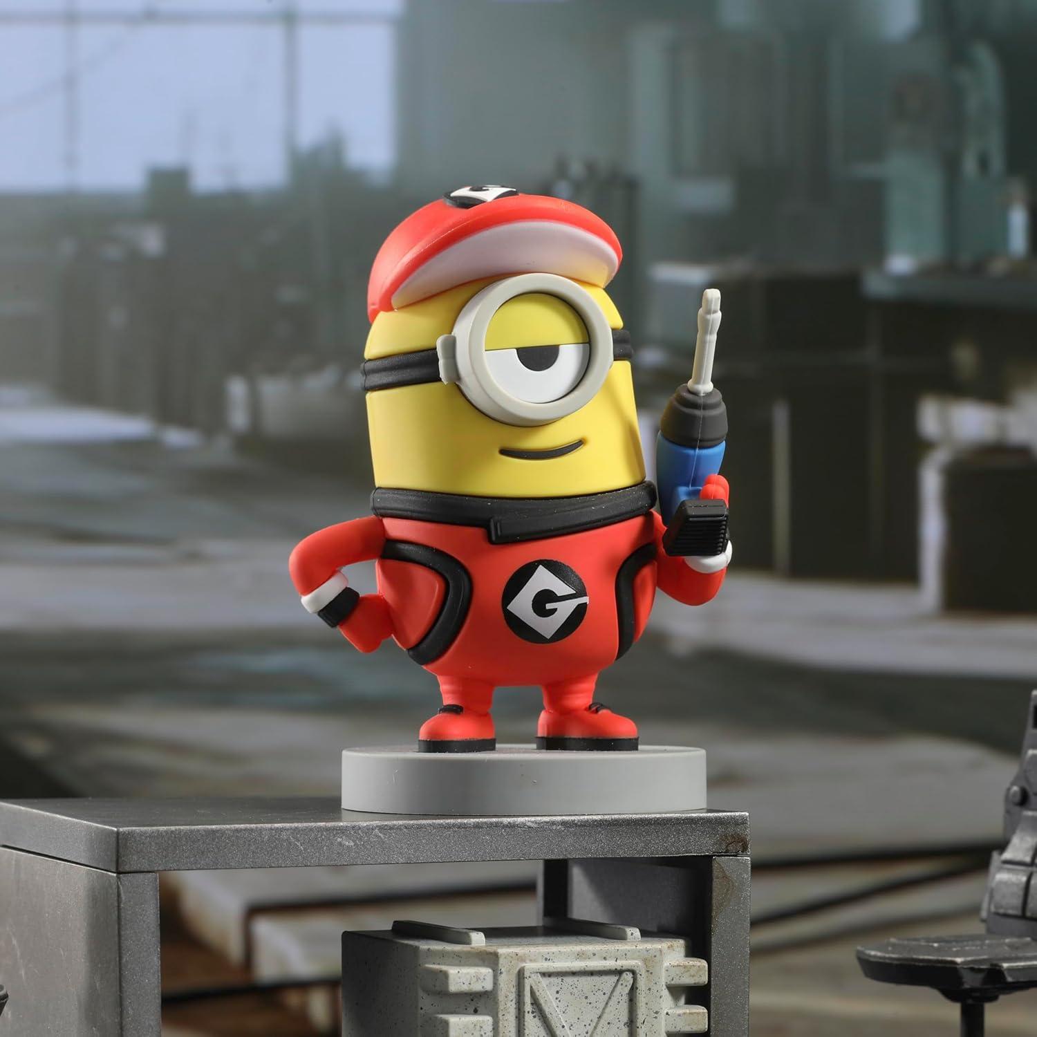 Figuras de Juguete Minions YOLOPARK Carl en Ropa de Trabajo 7.6 cm