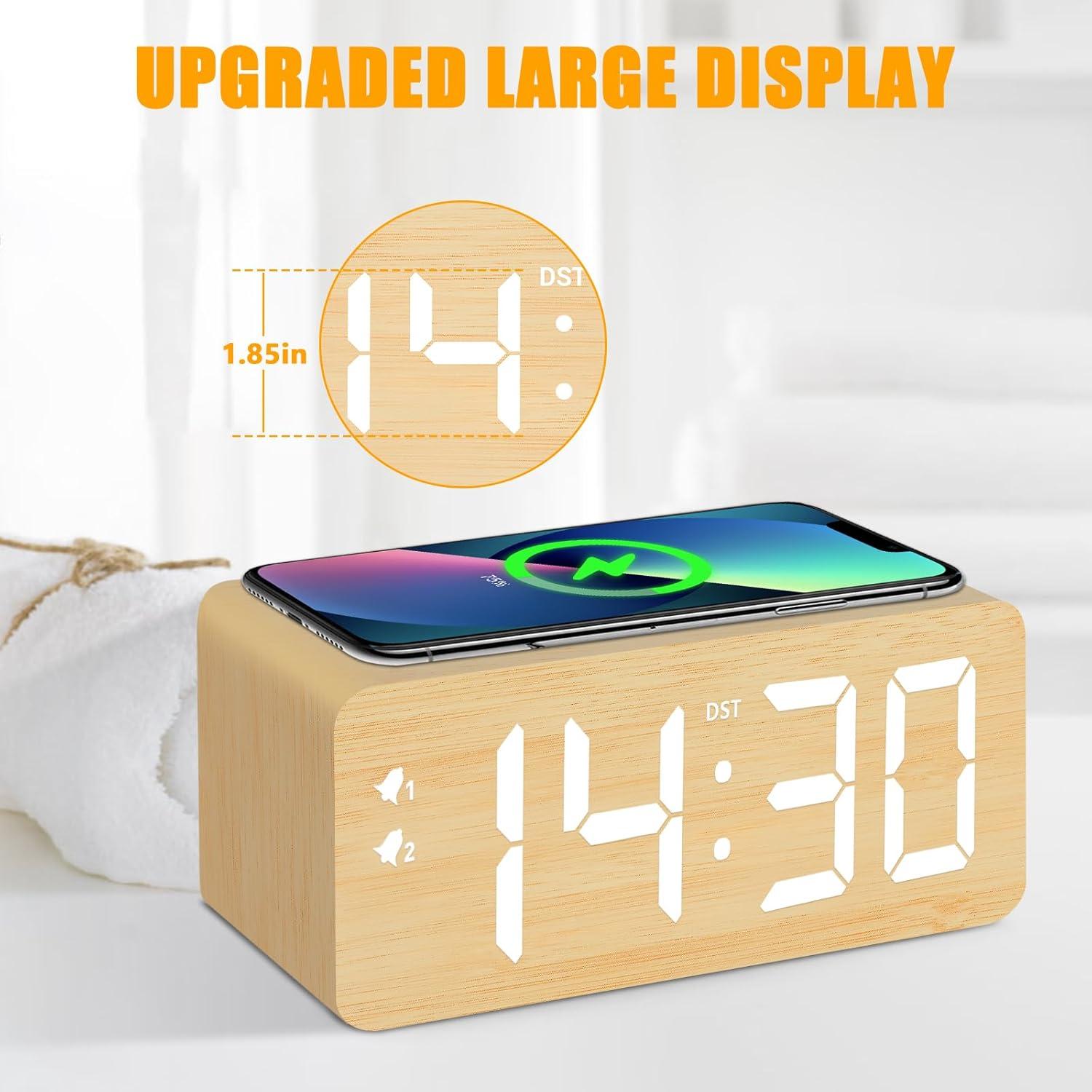 Reloj Despertador Digital URAYCO de Madera Bamboo 10W Carga Inalámbrica