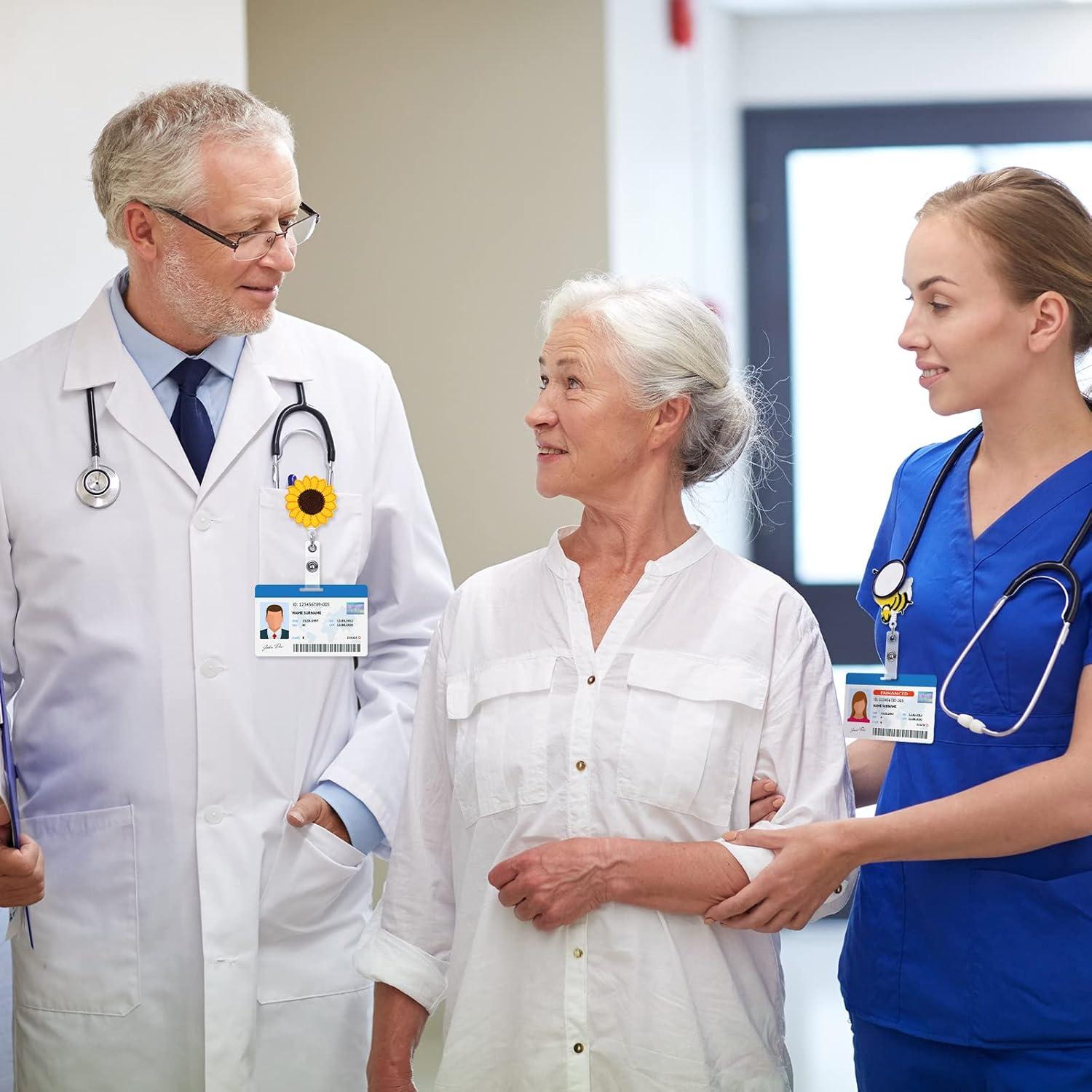 8 Ruedas de Insignia Retráctiles Zonon para Enfermeras