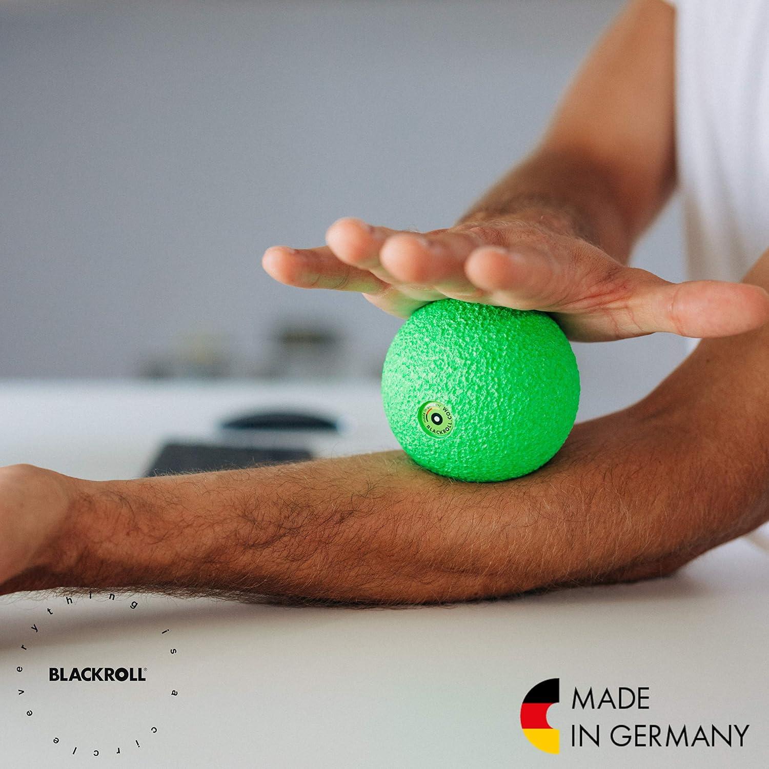 Pelota de Masaje BLACKROLL 8cm para Recuperación Muscular