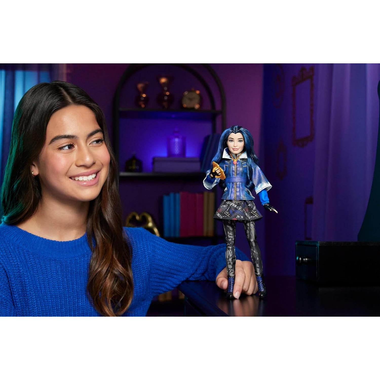Muñeca de moda Evie 10° aniversario Mattel Descendants