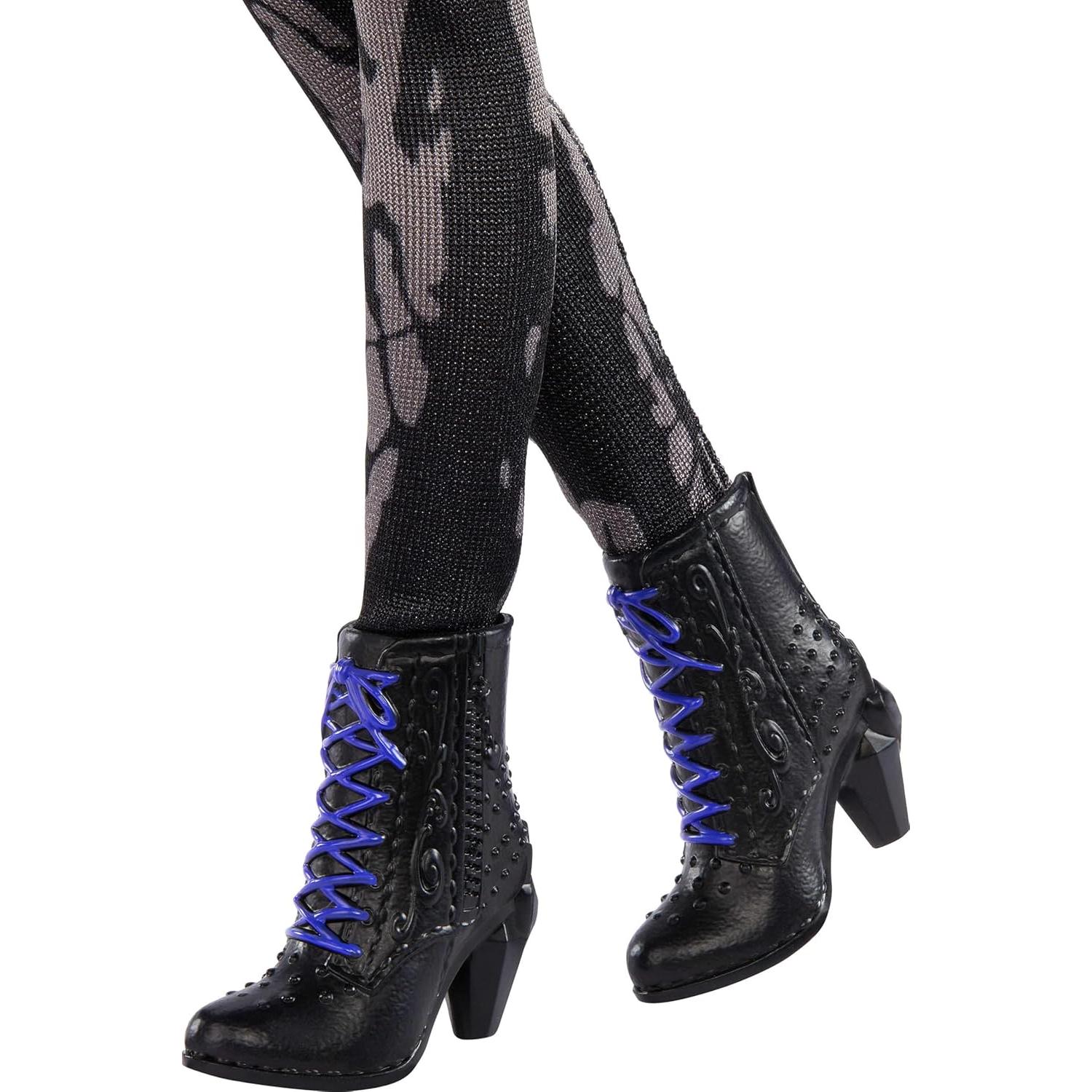 Muñeca de moda Evie 10° aniversario Mattel Descendants