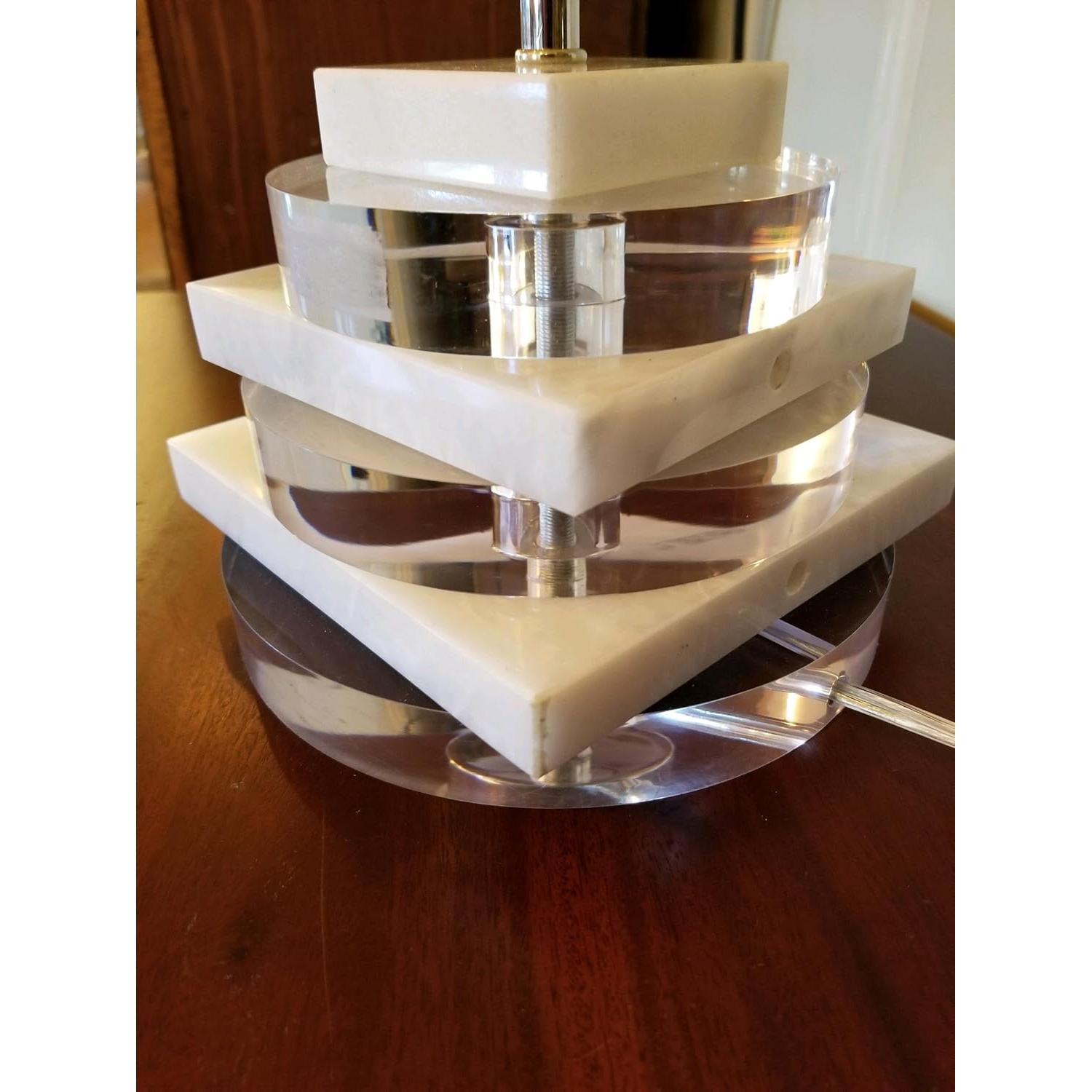 Base de lámpara B&P® 10 cm acrílico transparente con canal