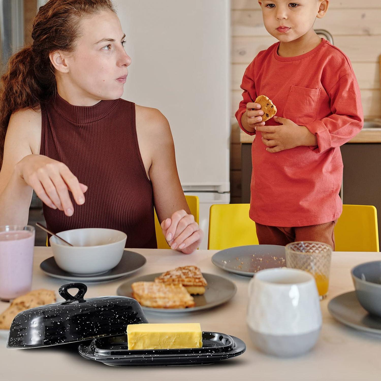 Plato de Mantequilla Hasense Negro con Tapa de Cerámica 18.5cm