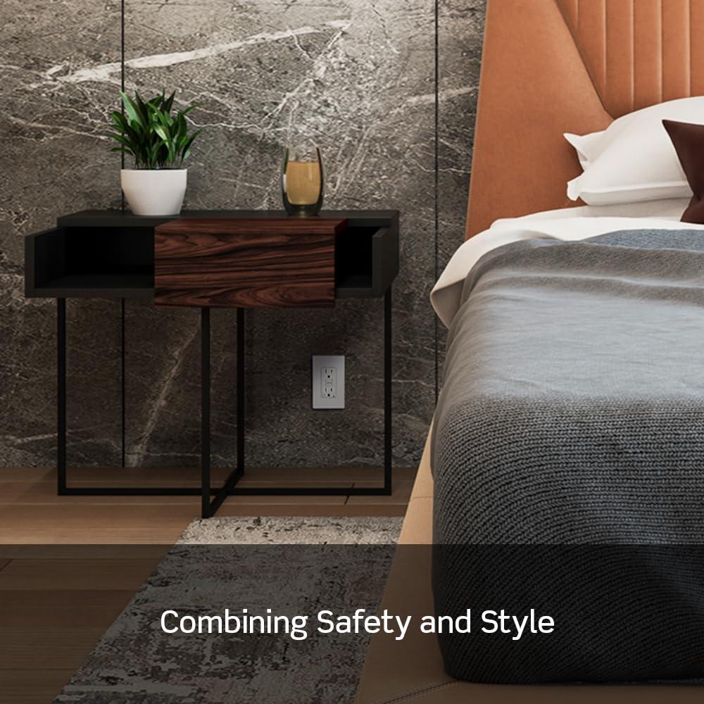 Enchufe AFCI Leviton 15A Negro con Luz LED y Autotest