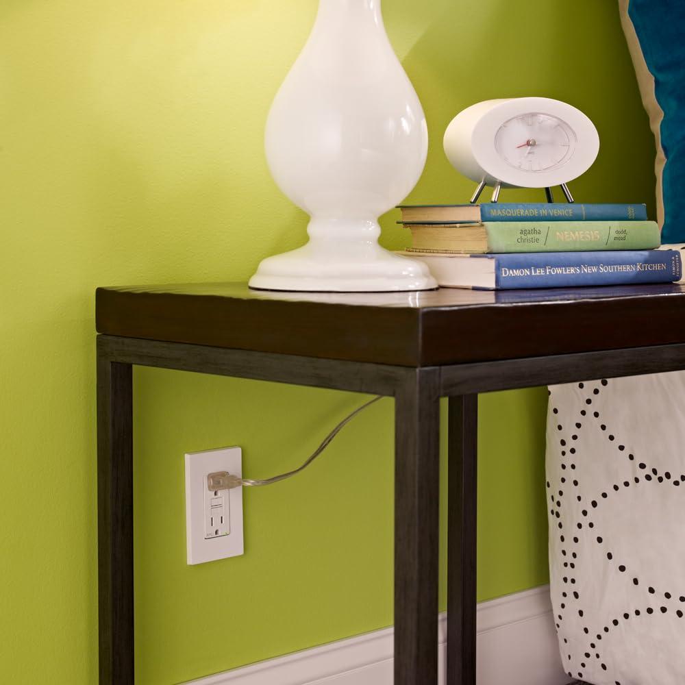 Enchufe AFCI Leviton 15A Negro con Luz LED y Autotest