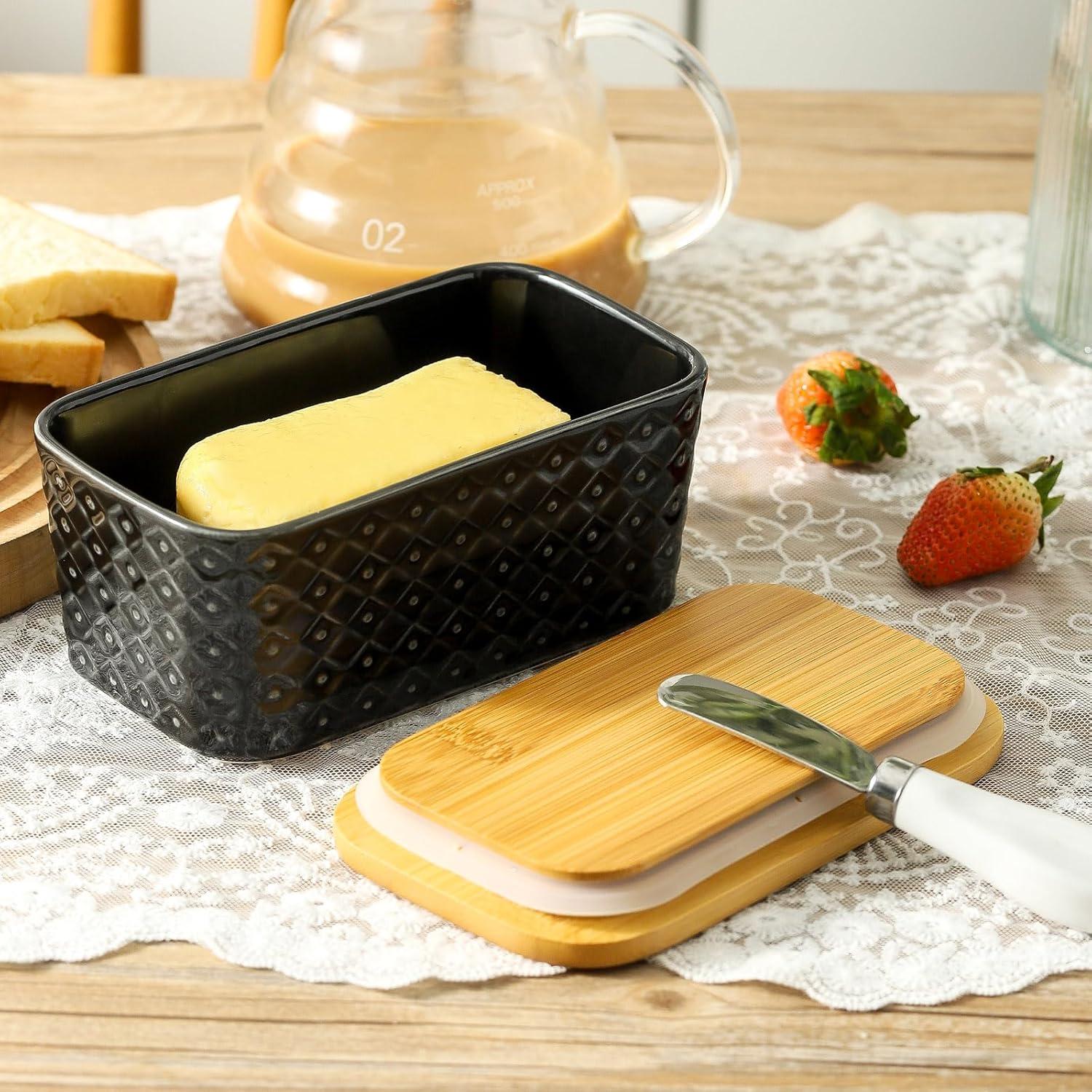 Plato de Mantequilla Tikooere Cerámica con Tapa 16.3x7.1cm