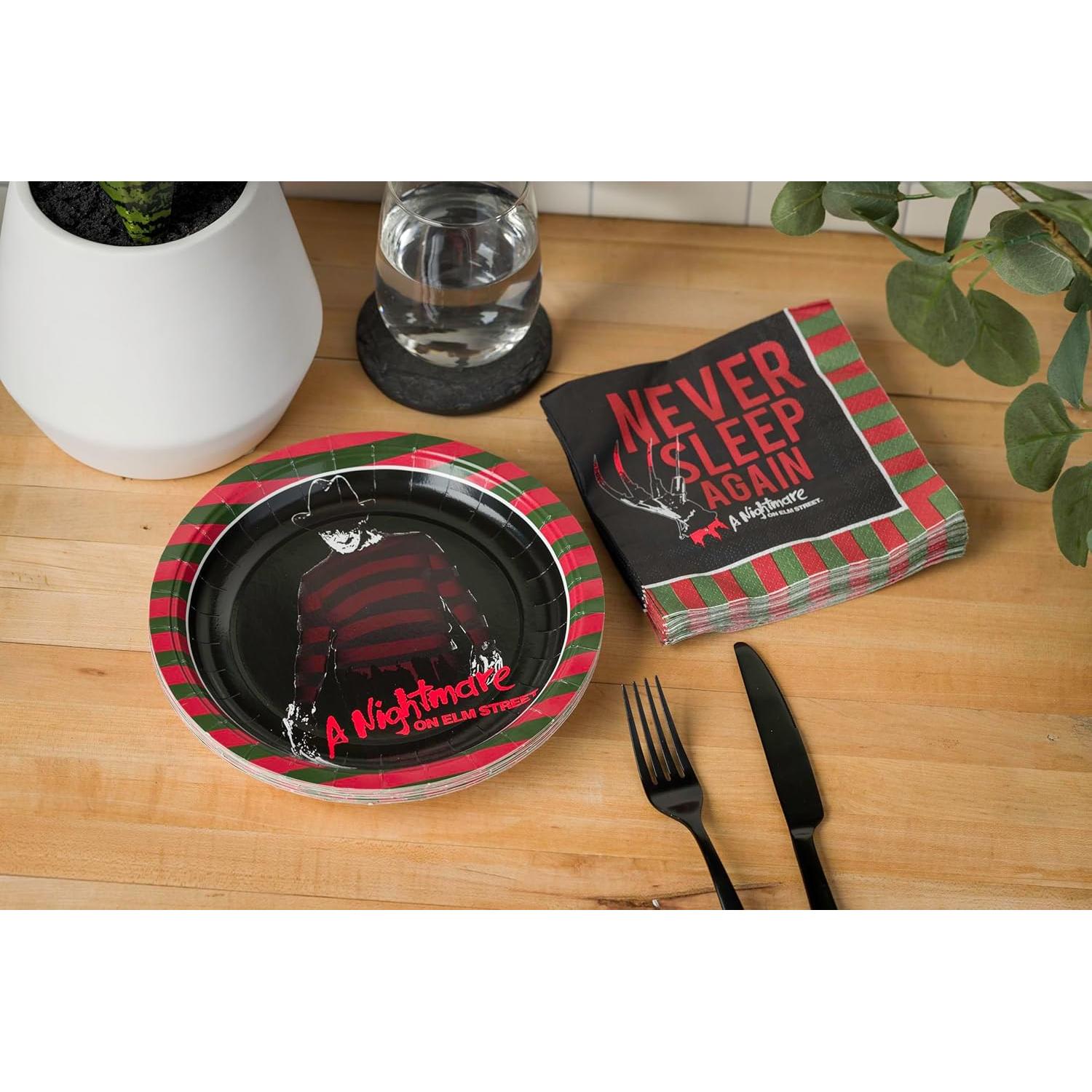 Paquete Fiesta Freddy Krueger 32 Piezas Platos y Servilletas