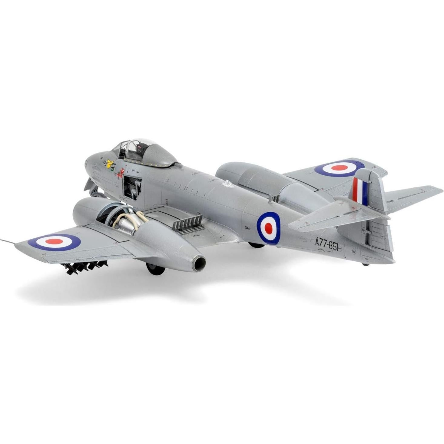 Kit de Modelo Gloster Meteor F8 1:48 Airfix Guerra de Corea