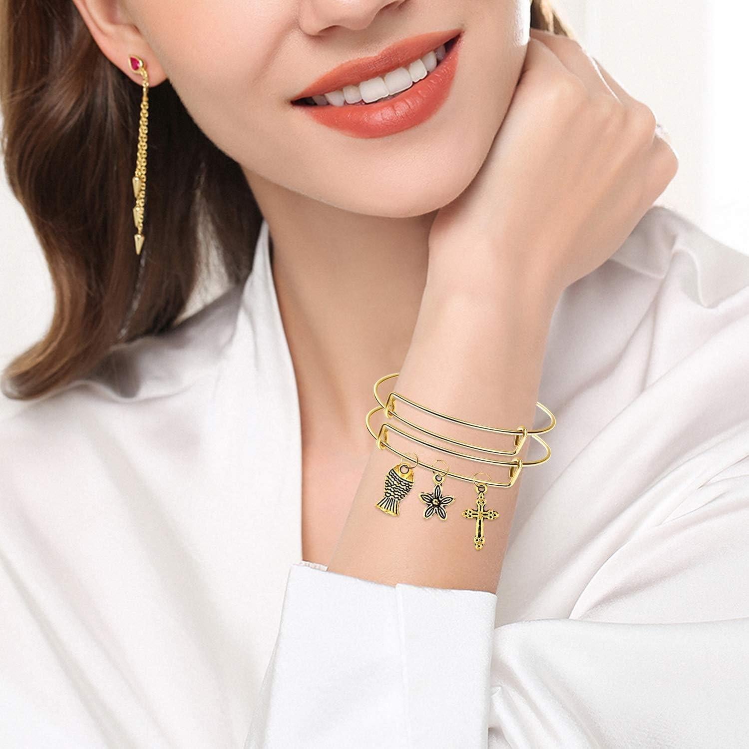 Kit de Pulseras DIY UPINS 30 Pcs Doradas con Encantos