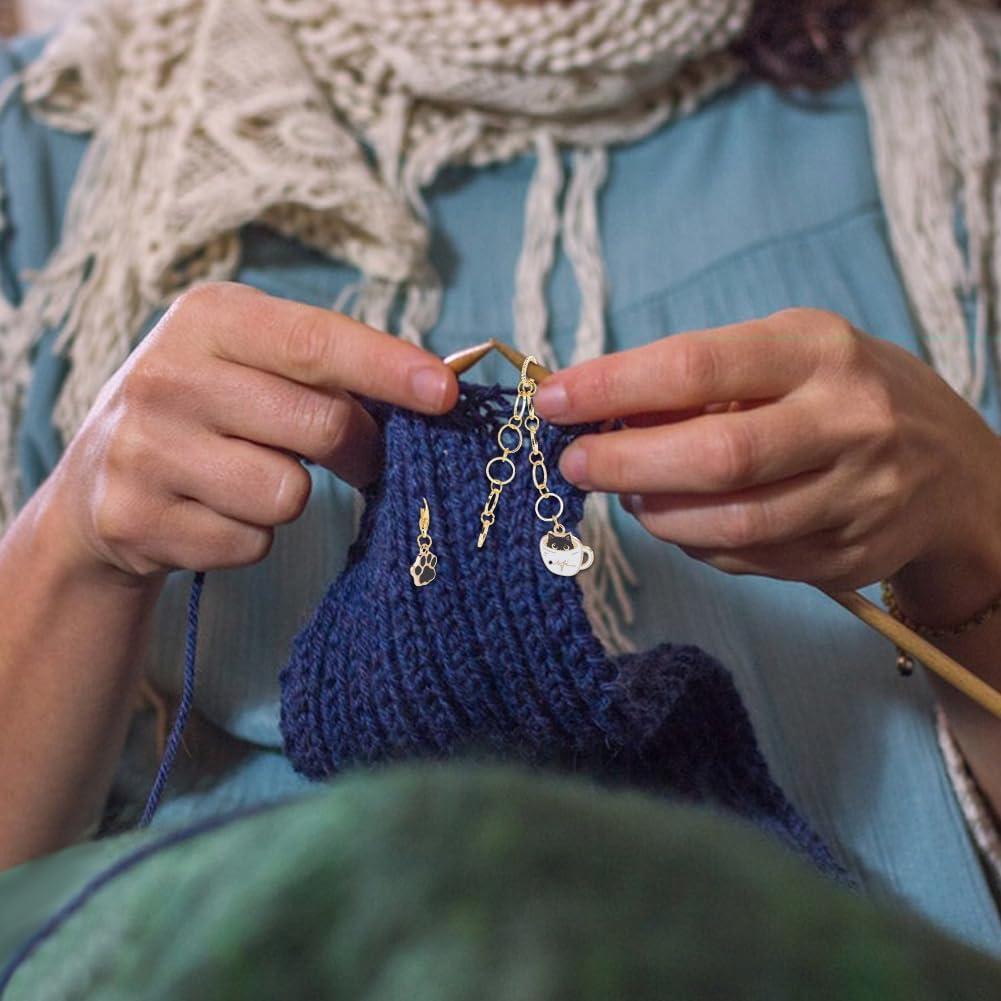 PLIGREAT 18 Pcs Knitting Tool Kit Cute Cat Paw Charms Knitting Row Counter Chains Needle Stoppers Locking Stitch Marker Rings Set Gift for Mom Woman DIY Crafts Jewelry Making Tailors Shop Accessories