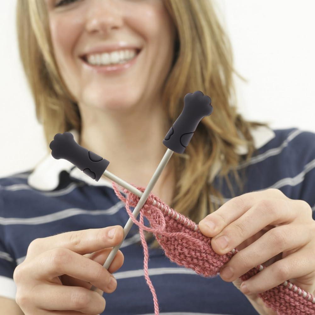 PLIGREAT 18 Pcs Knitting Tool Kit Cute Cat Paw Charms Knitting Row Counter Chains Needle Stoppers Locking Stitch Marker Rings Set Gift for Mom Woman DIY Crafts Jewelry Making Tailors Shop Accessories