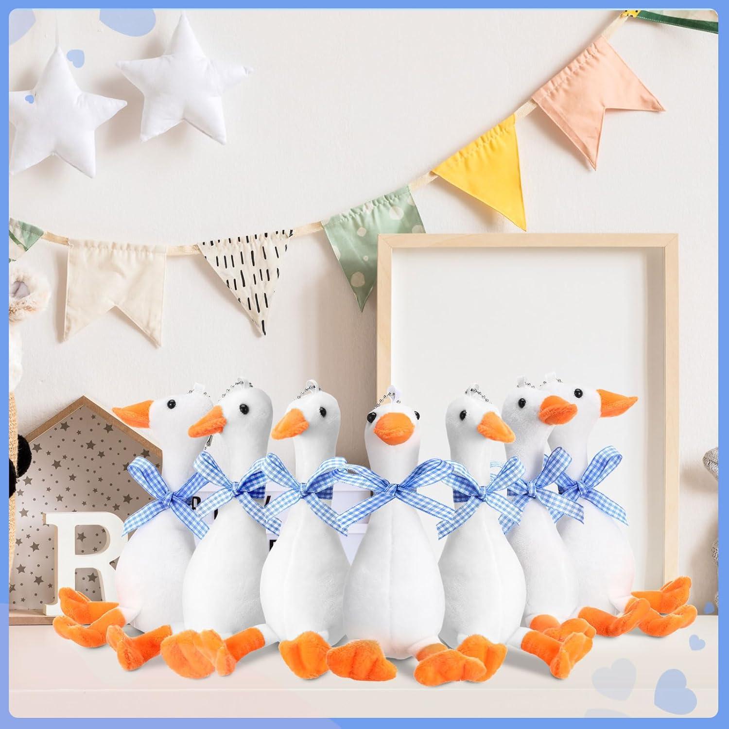 6 Gansos de Peluche RoundFunny 15 cm con Cinta Azul