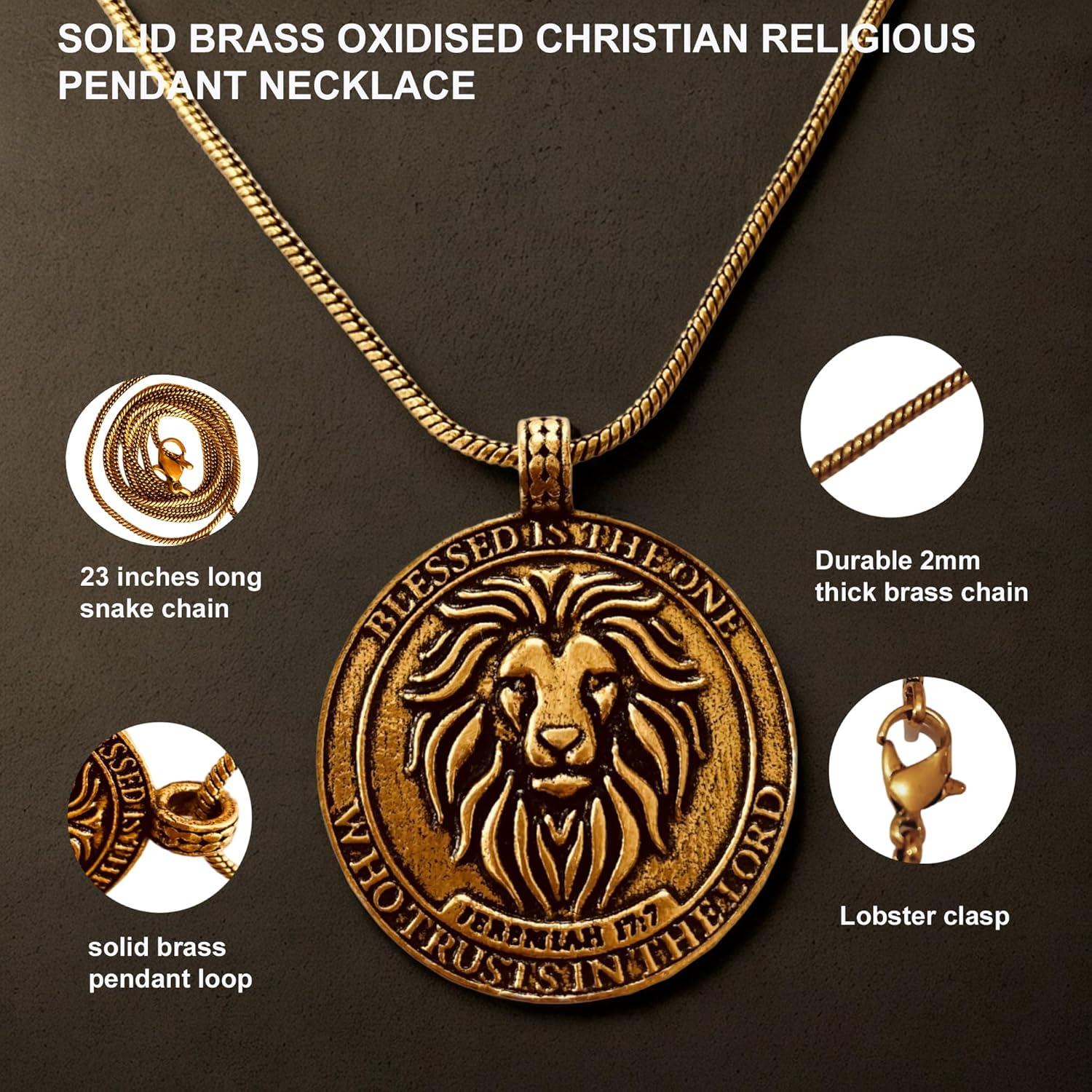 Colgante Religioso de Latón con León y Versículo Bíblico