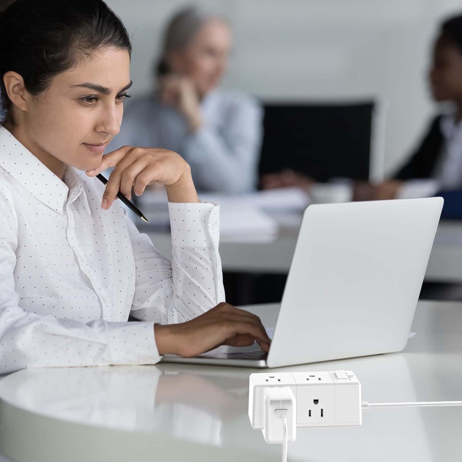 Regleta de Enchufes Plana Ultra Delgada Tcstei 6 Salidas 1.52m