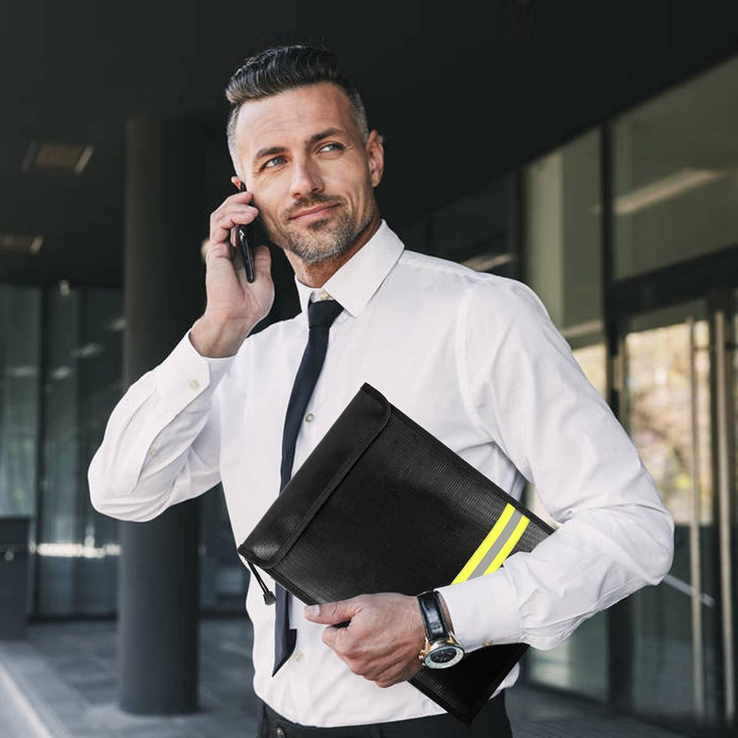 Bolsa a Prueba de Fuego y Agua FunOwlet 38.1x27.9cm Negra