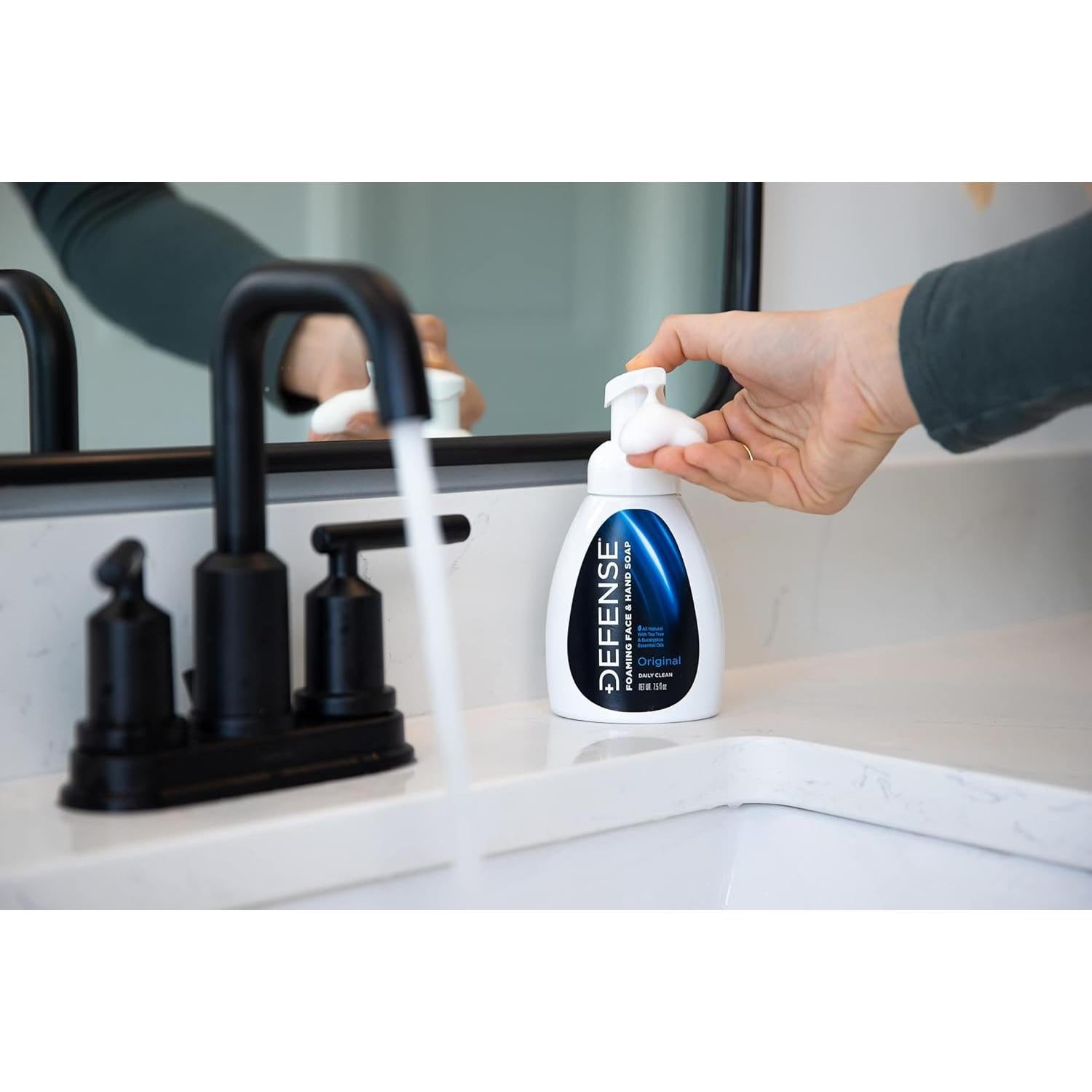 Jabón Espumoso Líquido Defense 226g con Aceite de Árbol de Té