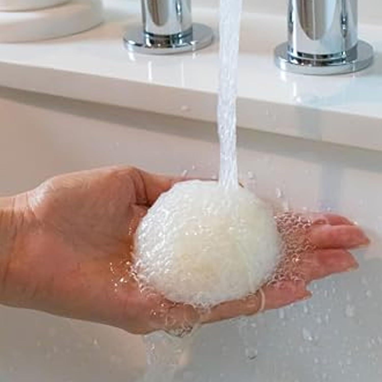 Esponja Facial Konjac Shikohin Carbón 100% Natural 9.5cm