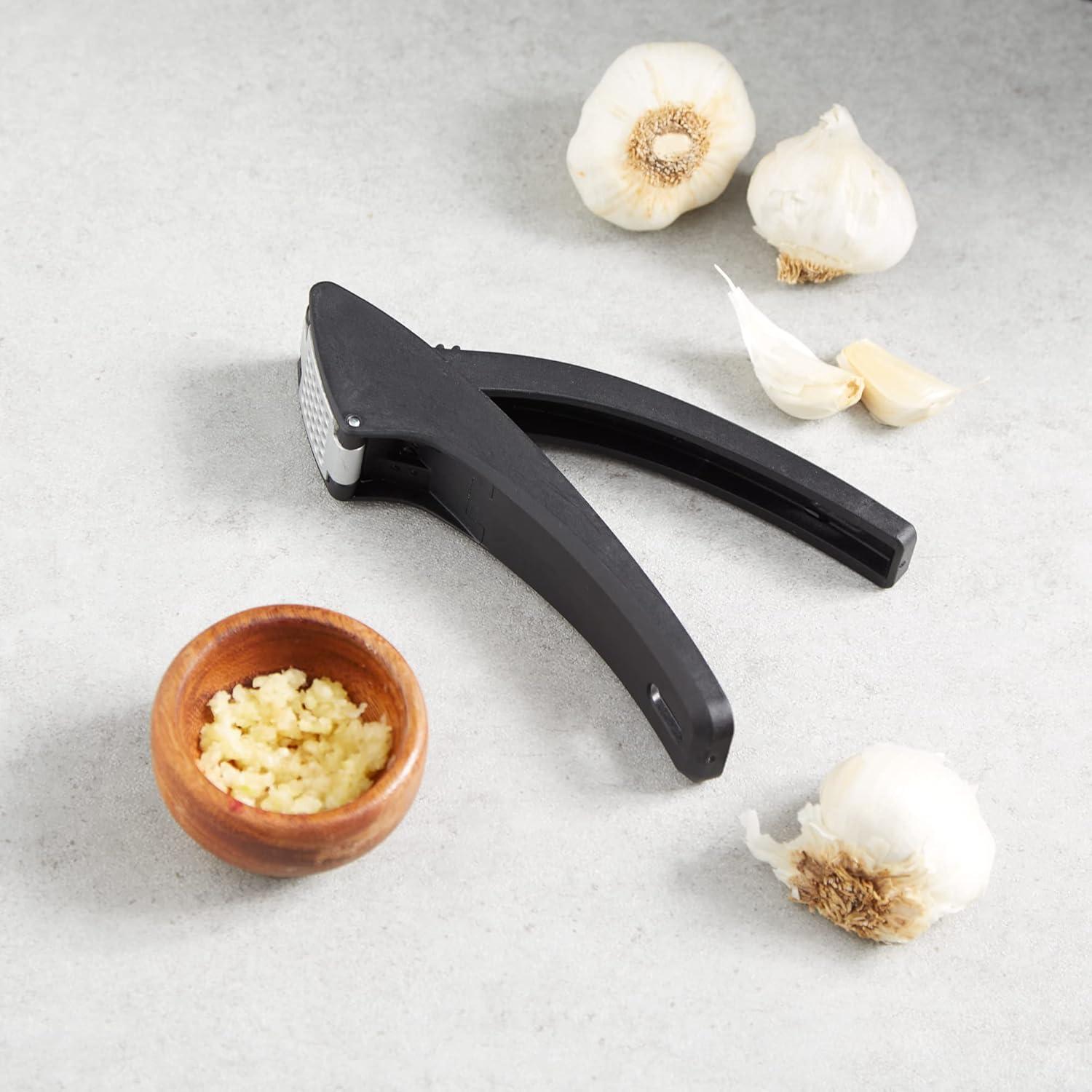 Prensa de Ajo RSVP International Apta para Lavavajillas Negro