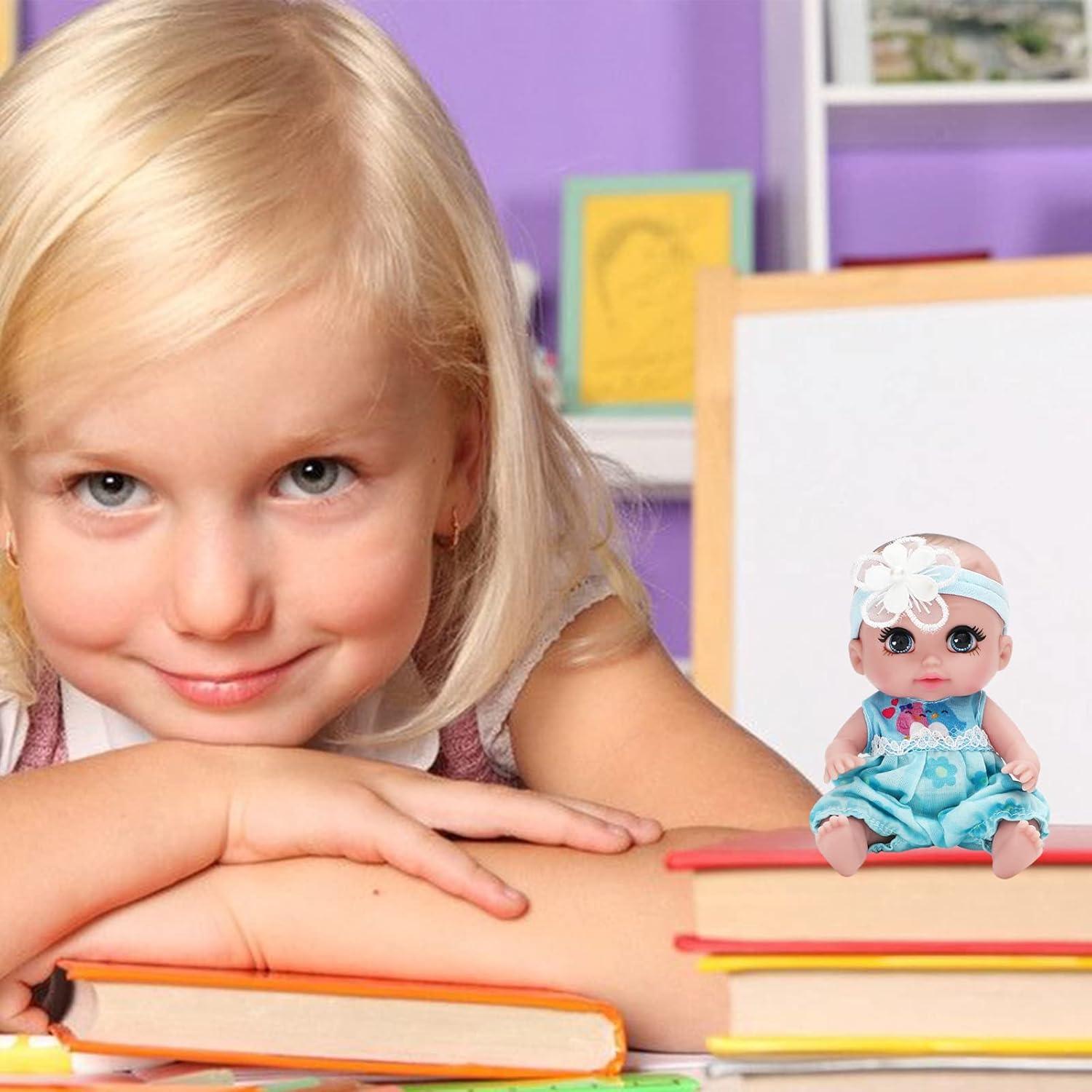 Muñecas Mini ONEST 15 cm con Ropa Hecha a Mano - 2 Piezas