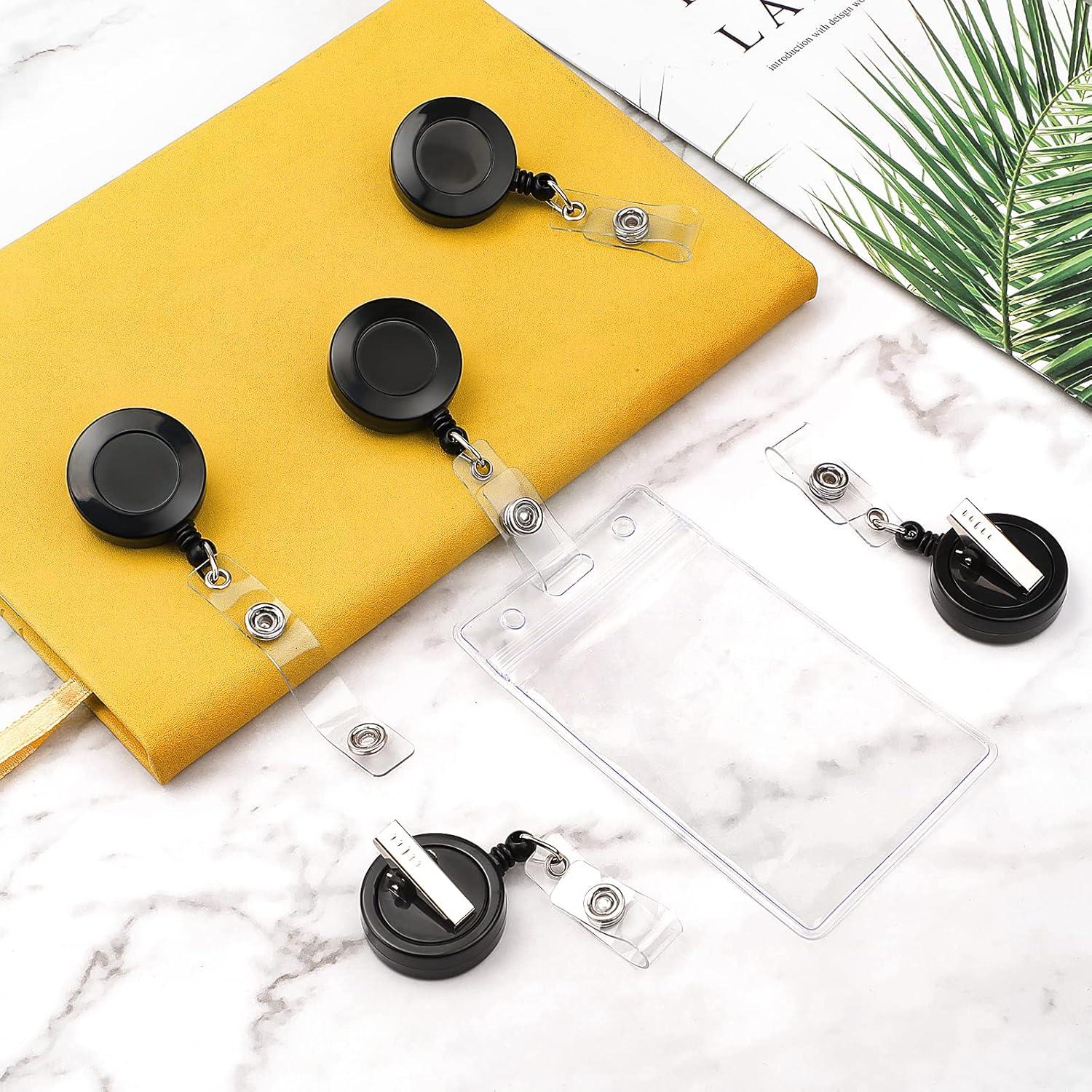 Paquete de 25 Carretes Retráctiles Maileto con Clip Negro