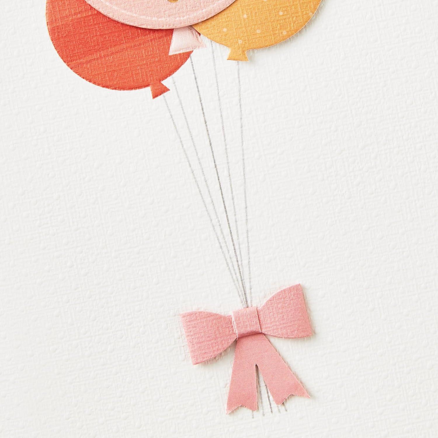Tarjeta de Baby Shower Hallmark para Niña con Globos 12.7x18.3cm