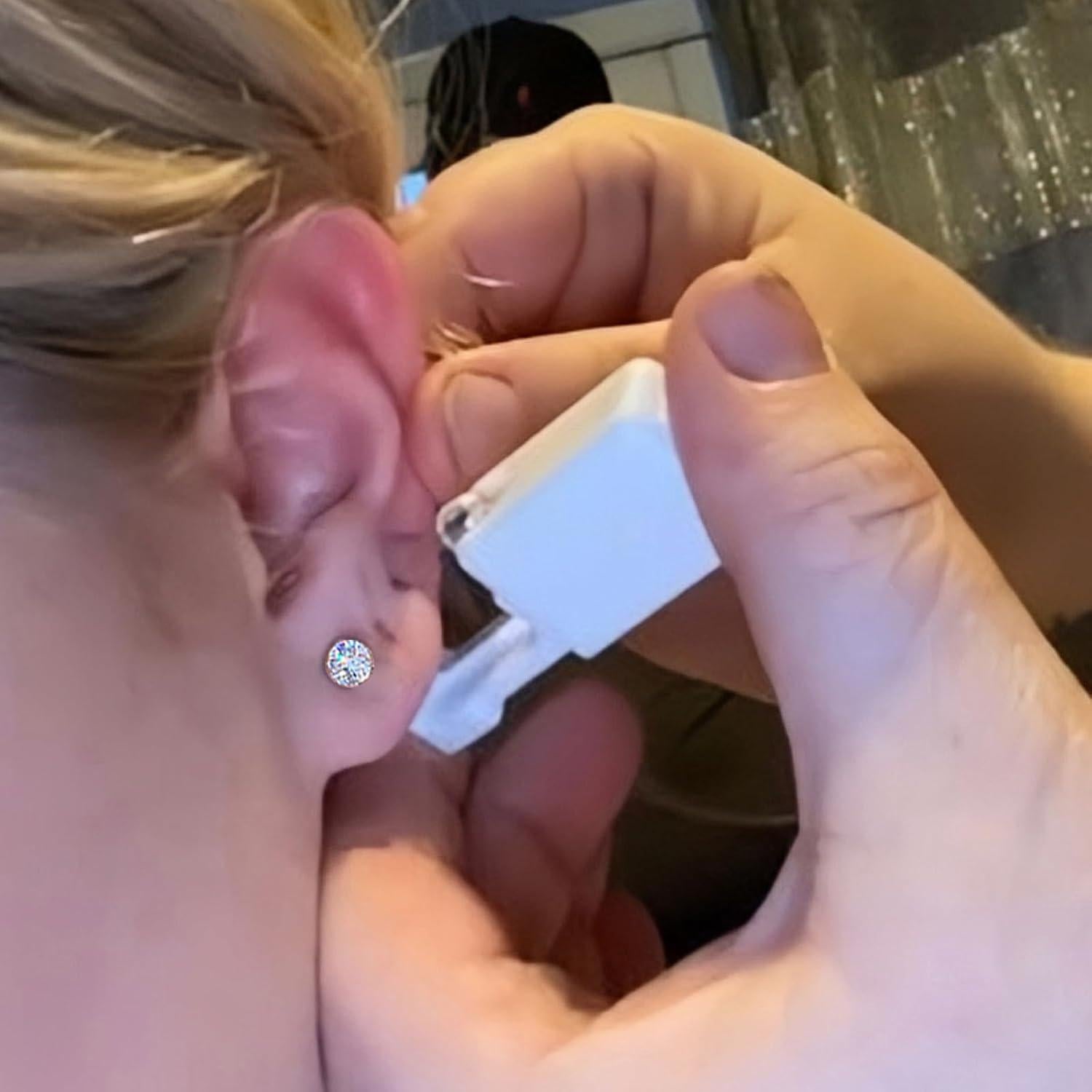 Kit de Perforación de Orejas SLVIEKAE con Aretes 3mm 4mm 5mm