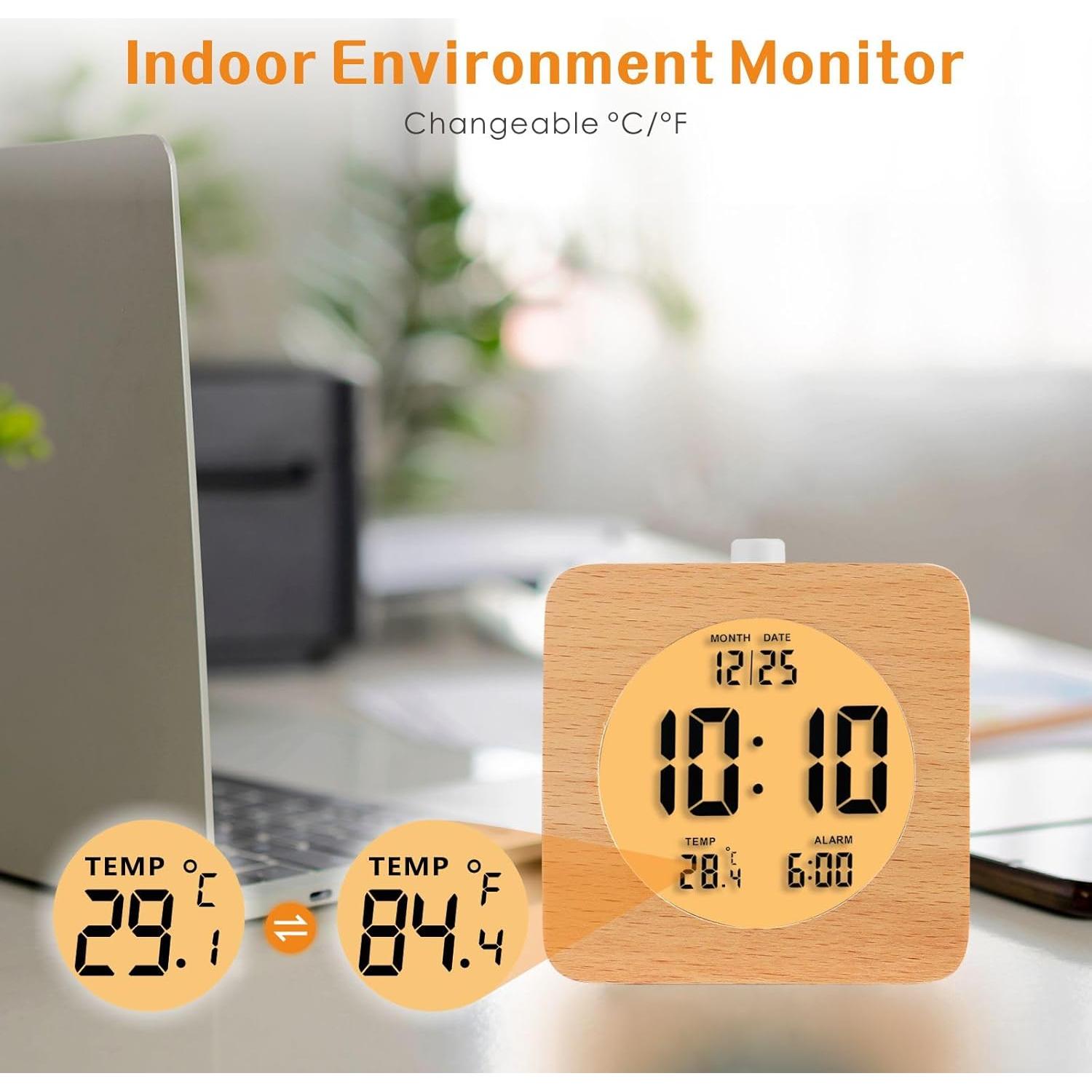 Reloj Despertador Digital Plumeet de Madera 10.16 cm con Luz