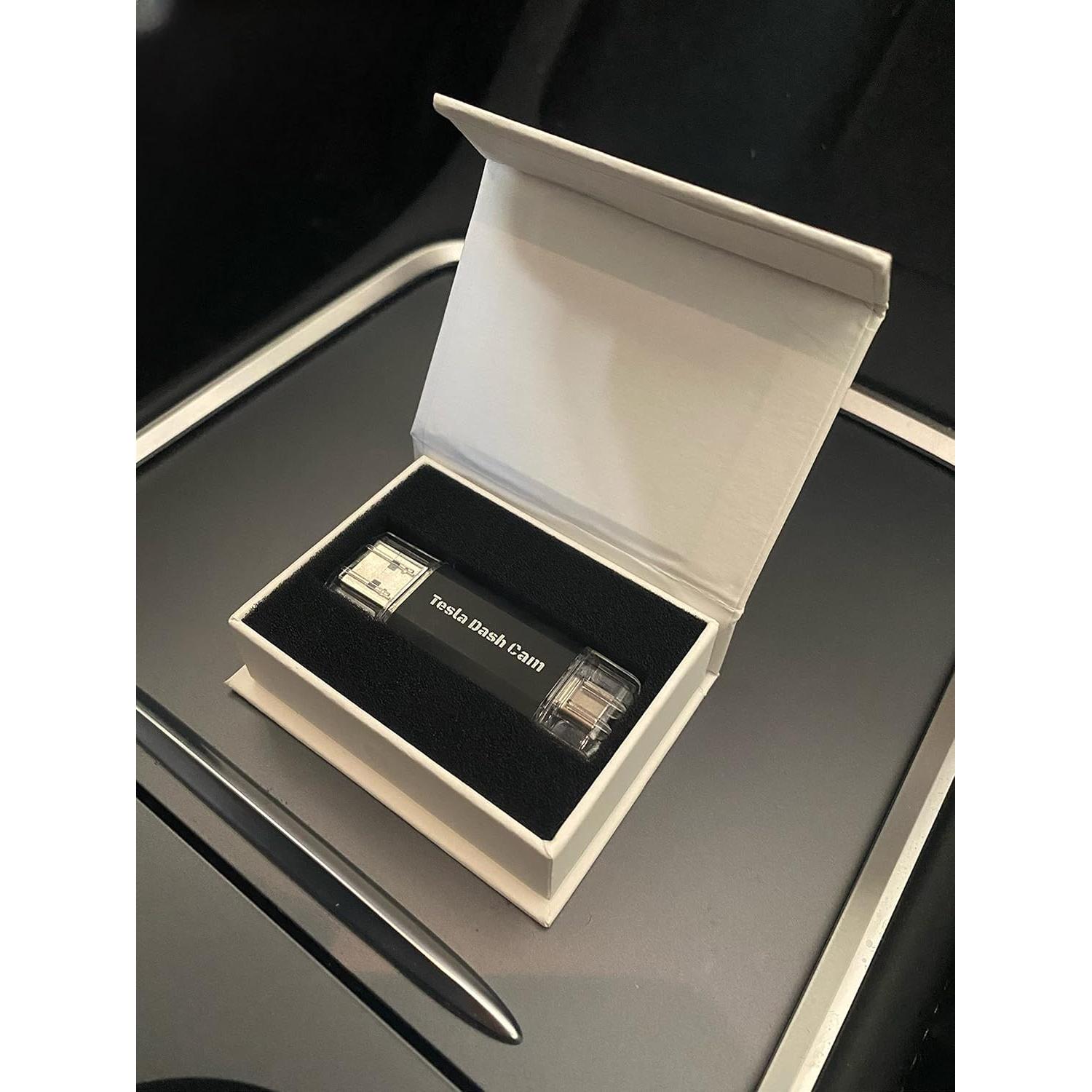 Unidad Flash USB 128 GB Tesla Modo Sentry Doble Cara