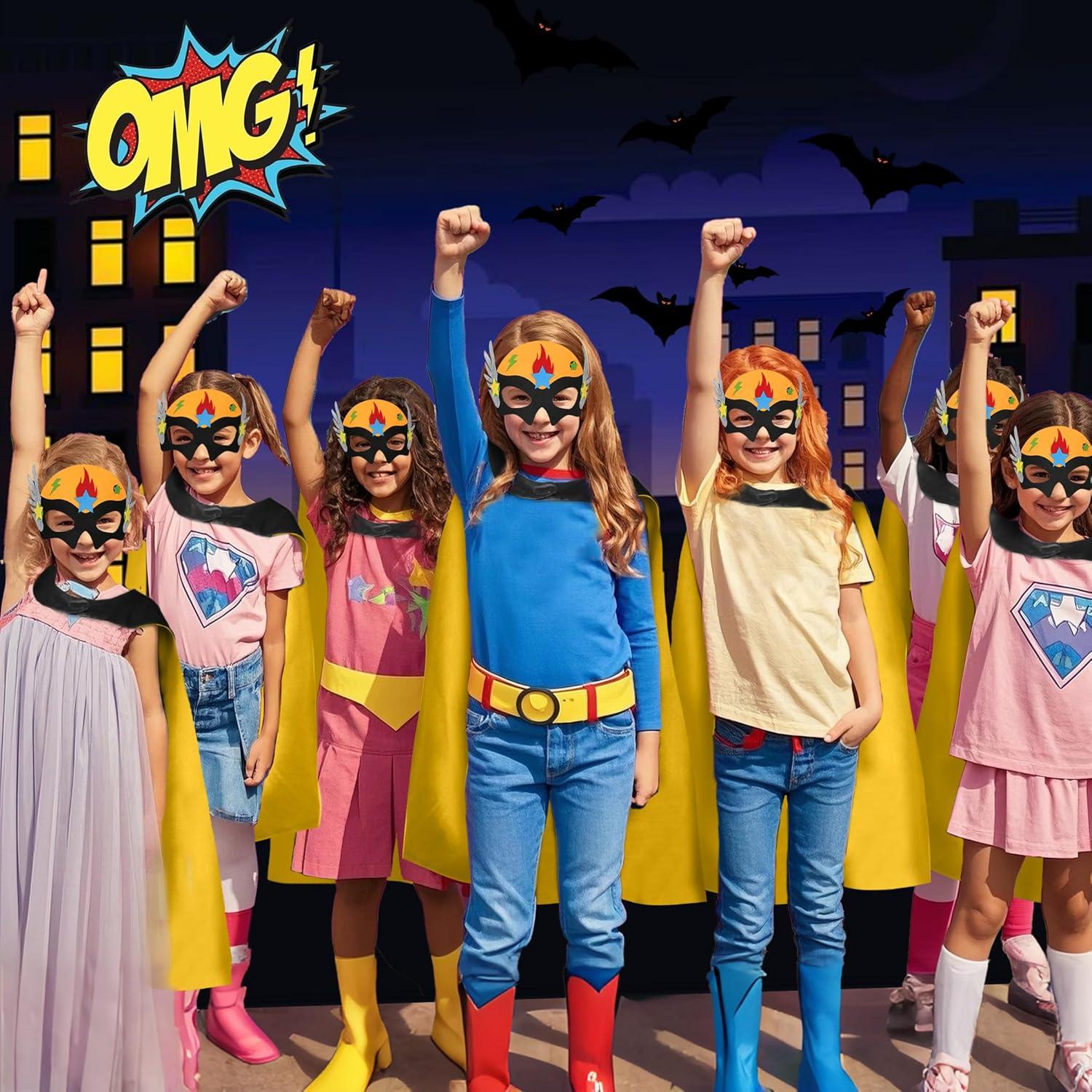 Capa y Máscara de Superhéroe D.Q.Z para Niños - 69.85 cm