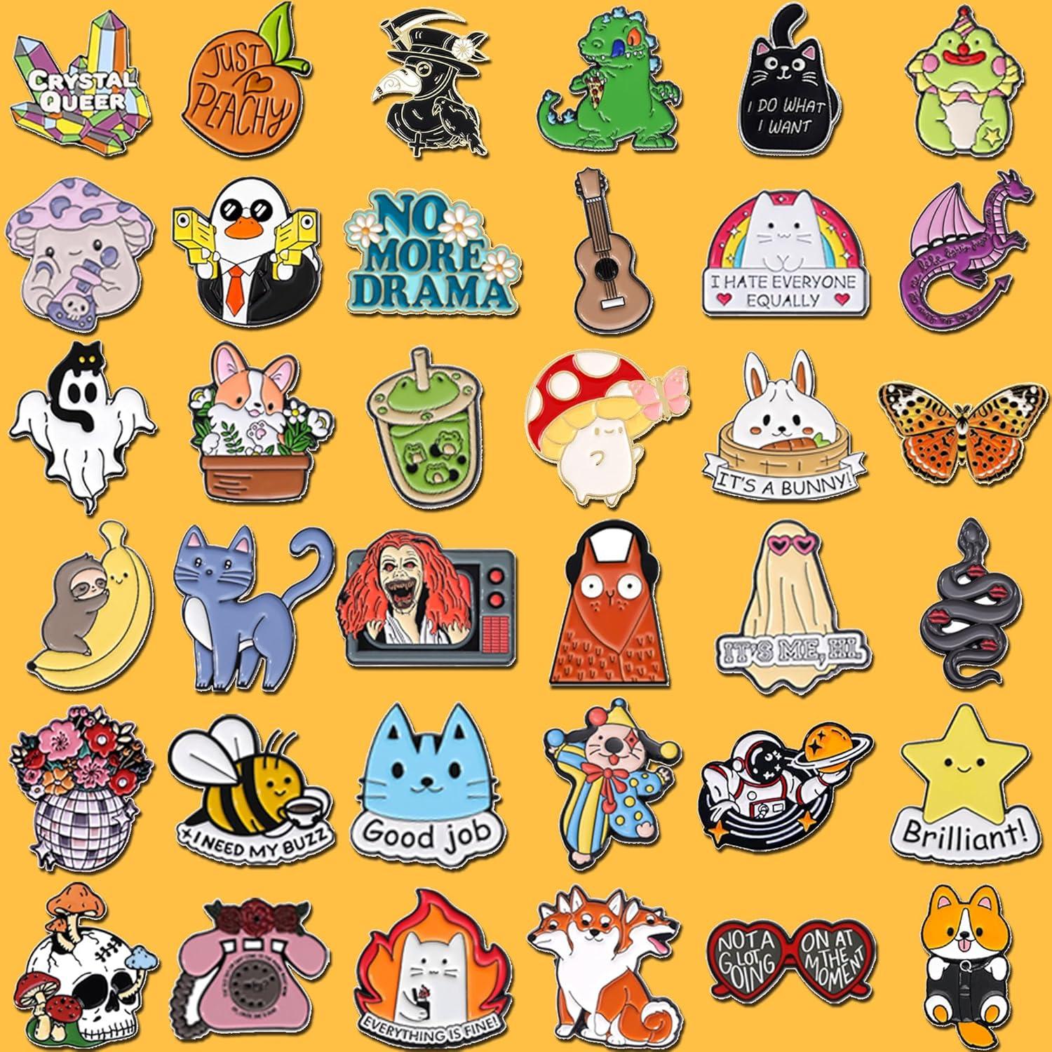 Conjunto de 50 Pines de Esmalte SINCCO para Mochilas y Sombreros