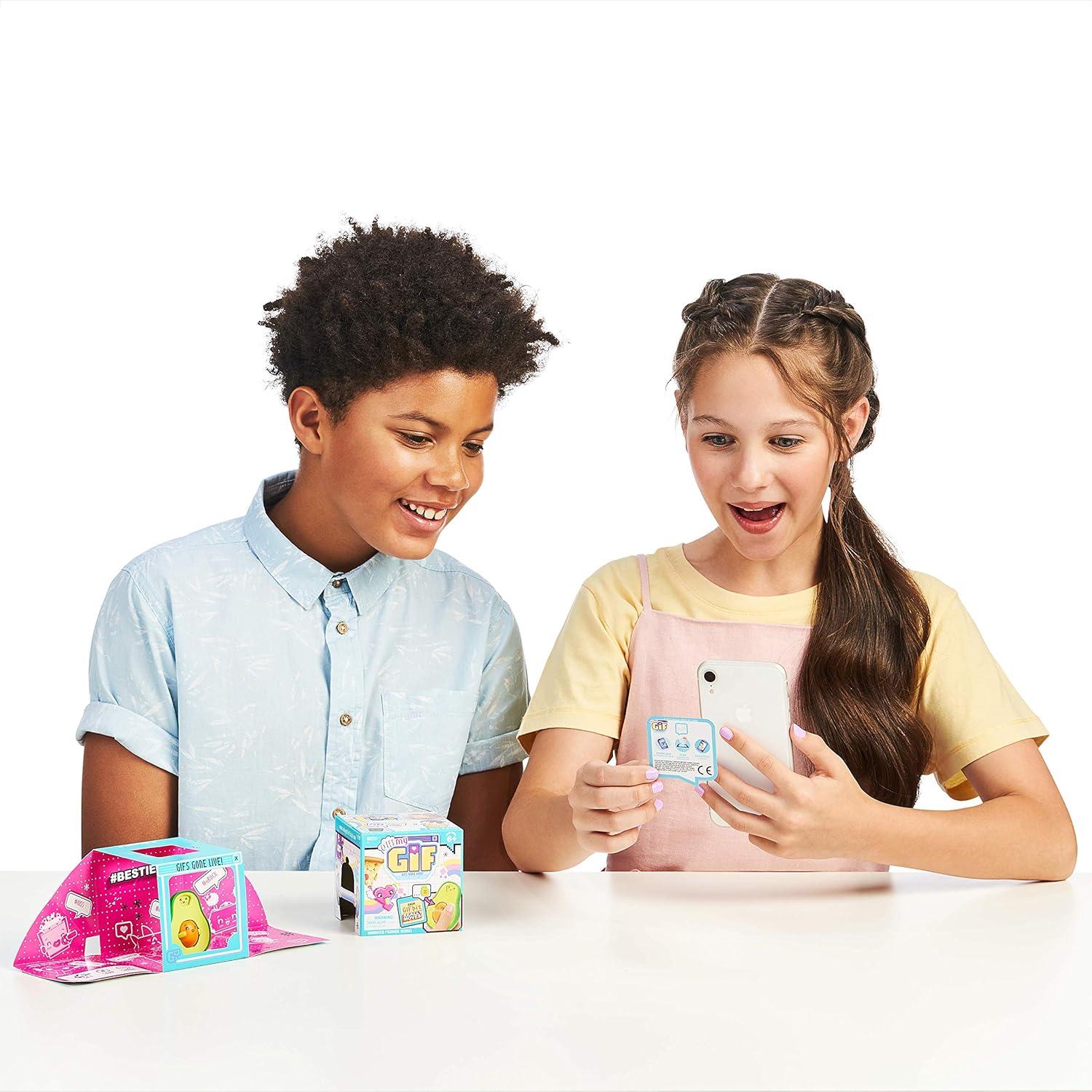 OH! MY GIF Paquete Gatos Teclando - 3 GIFs Divertidos