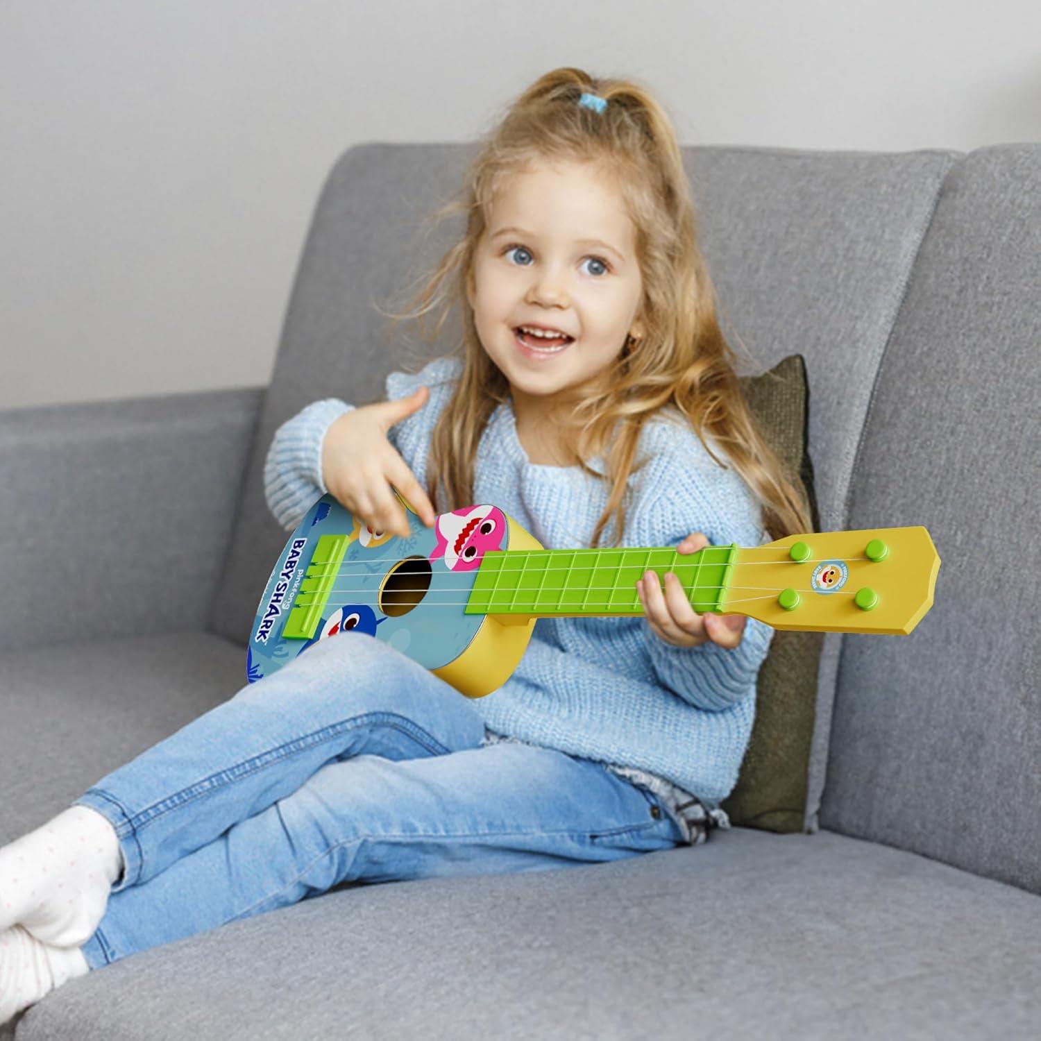 Ukulele Baby Shark Lollipop 4 Cuerdas para Niños 19.1x5.6x41.4cm